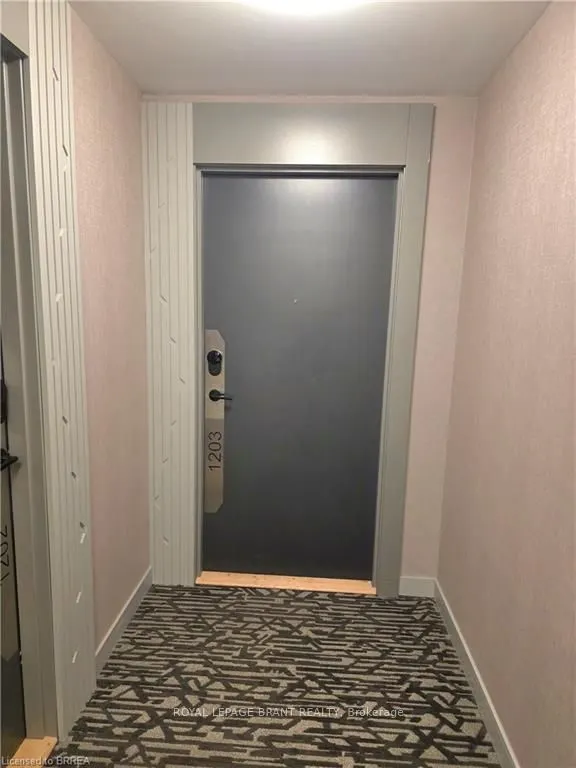 105 Oneida Crescent, ##1203