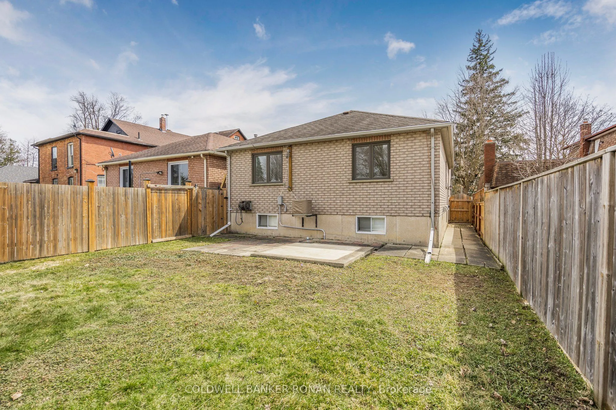 14 Albert Street E
