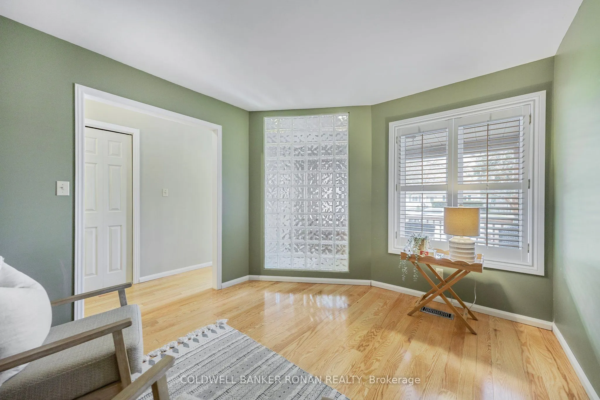 14 Albert Street E