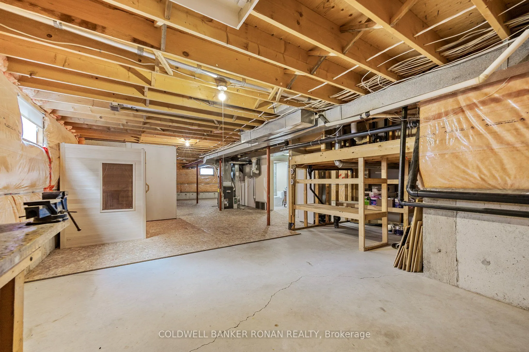 14 Albert Street E