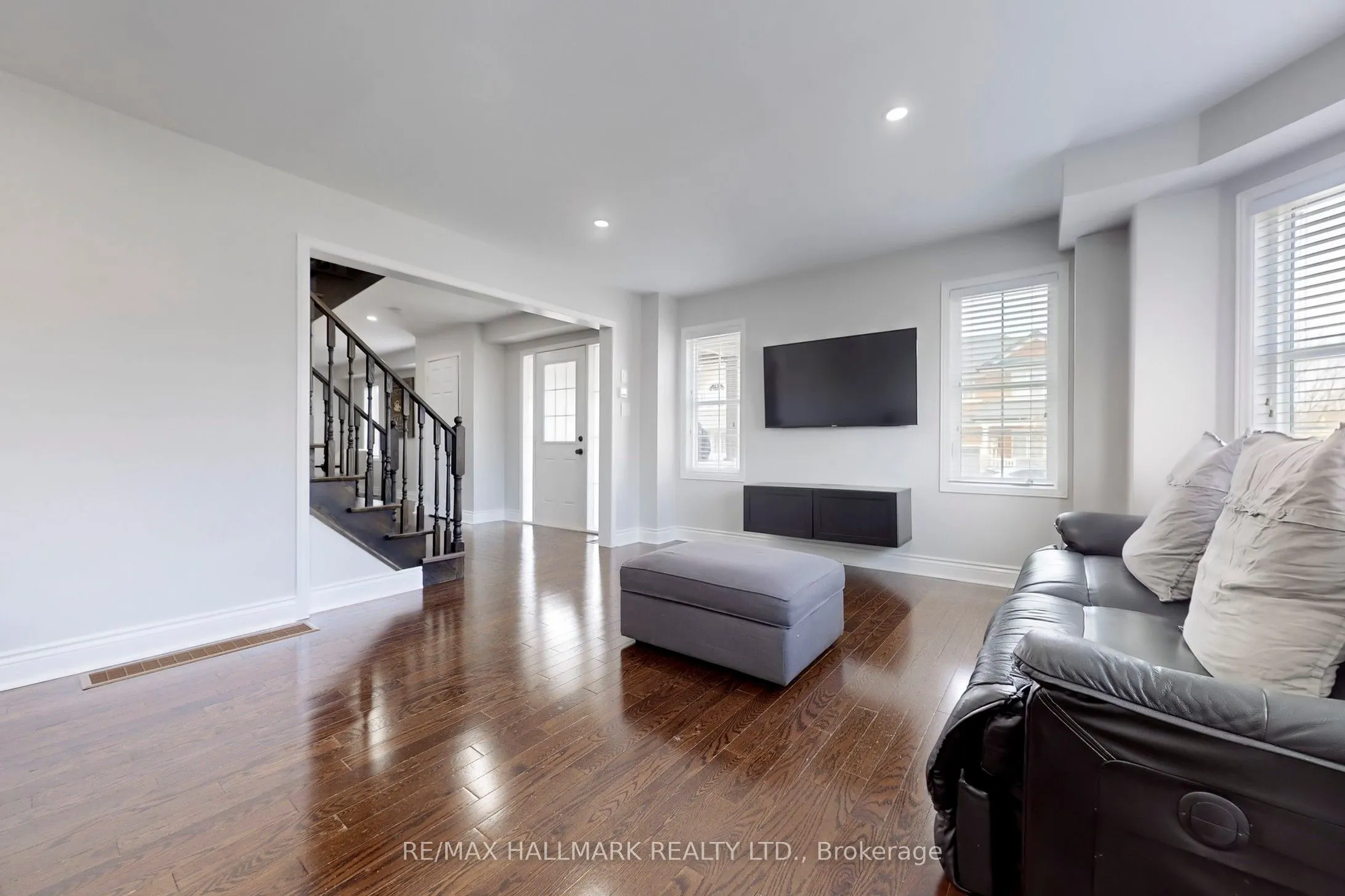 331 Davos Road