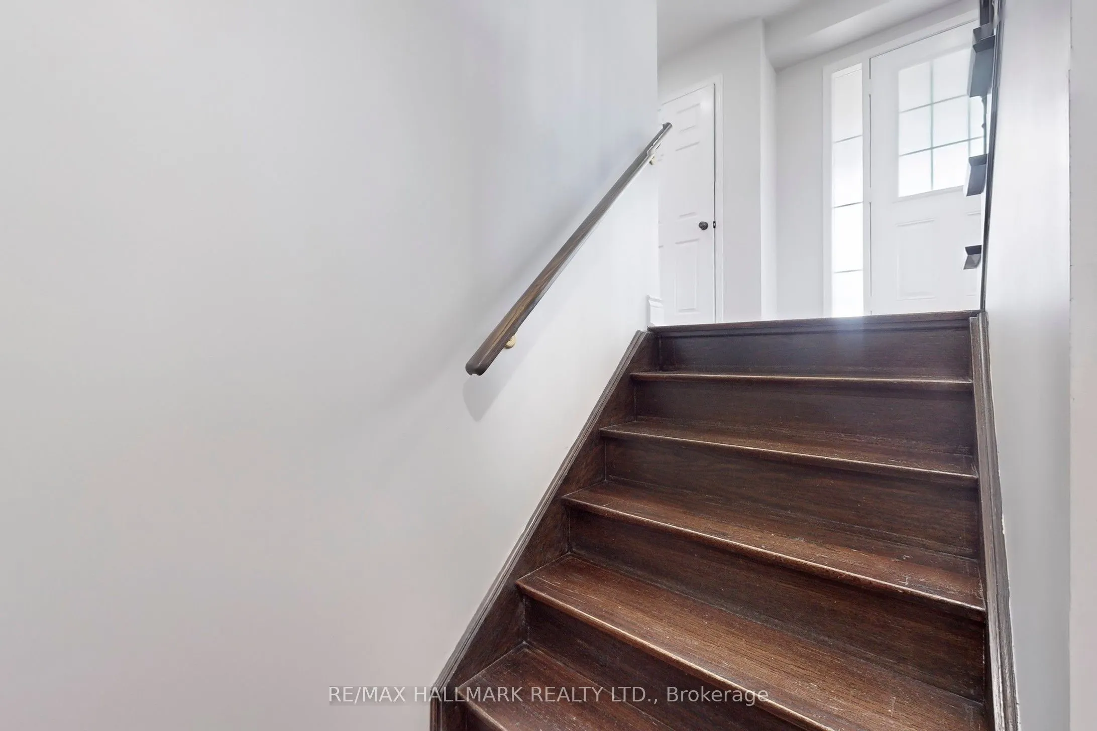 331 Davos Road
