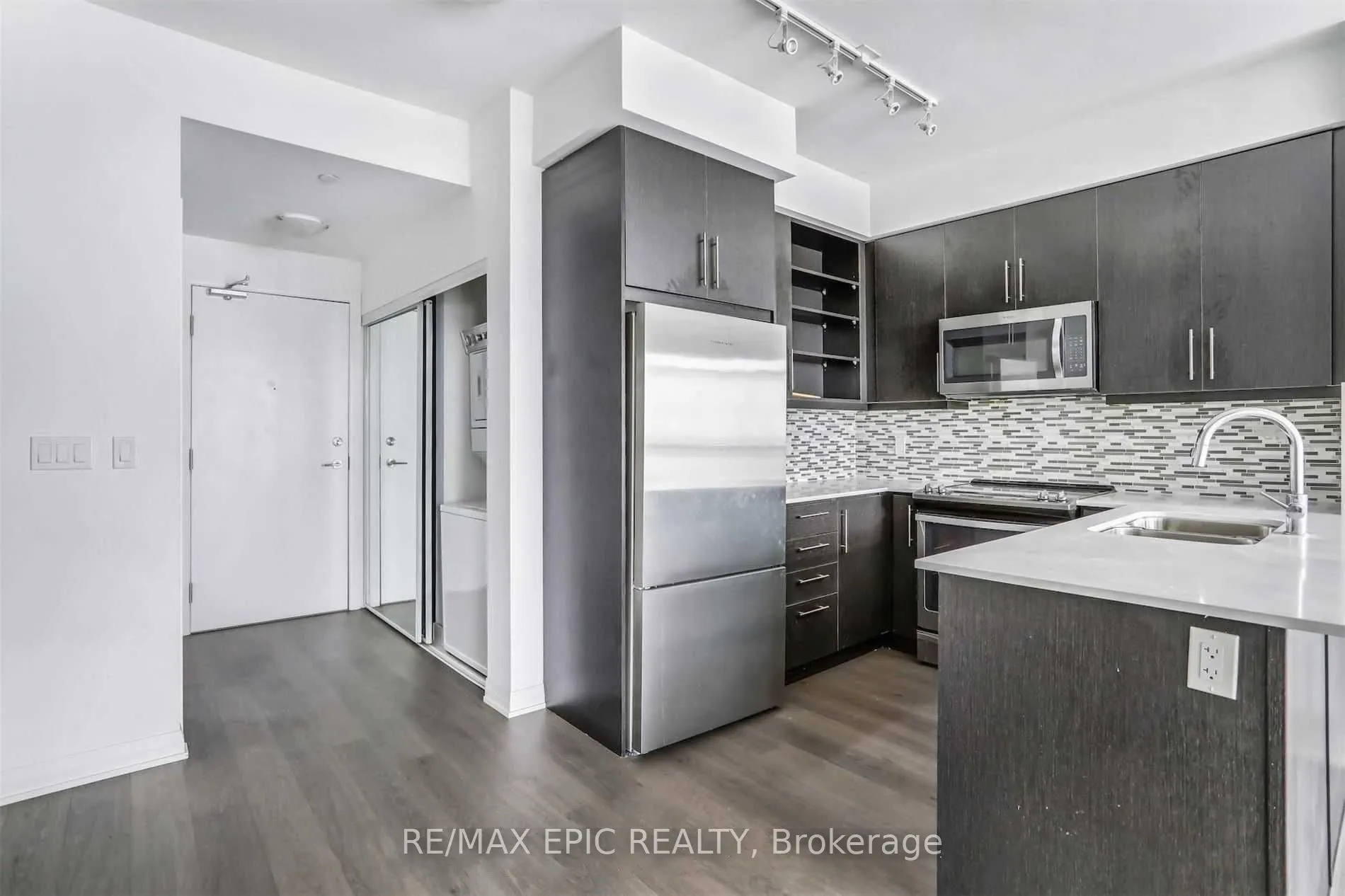 65 Oneida Crescent, #1507