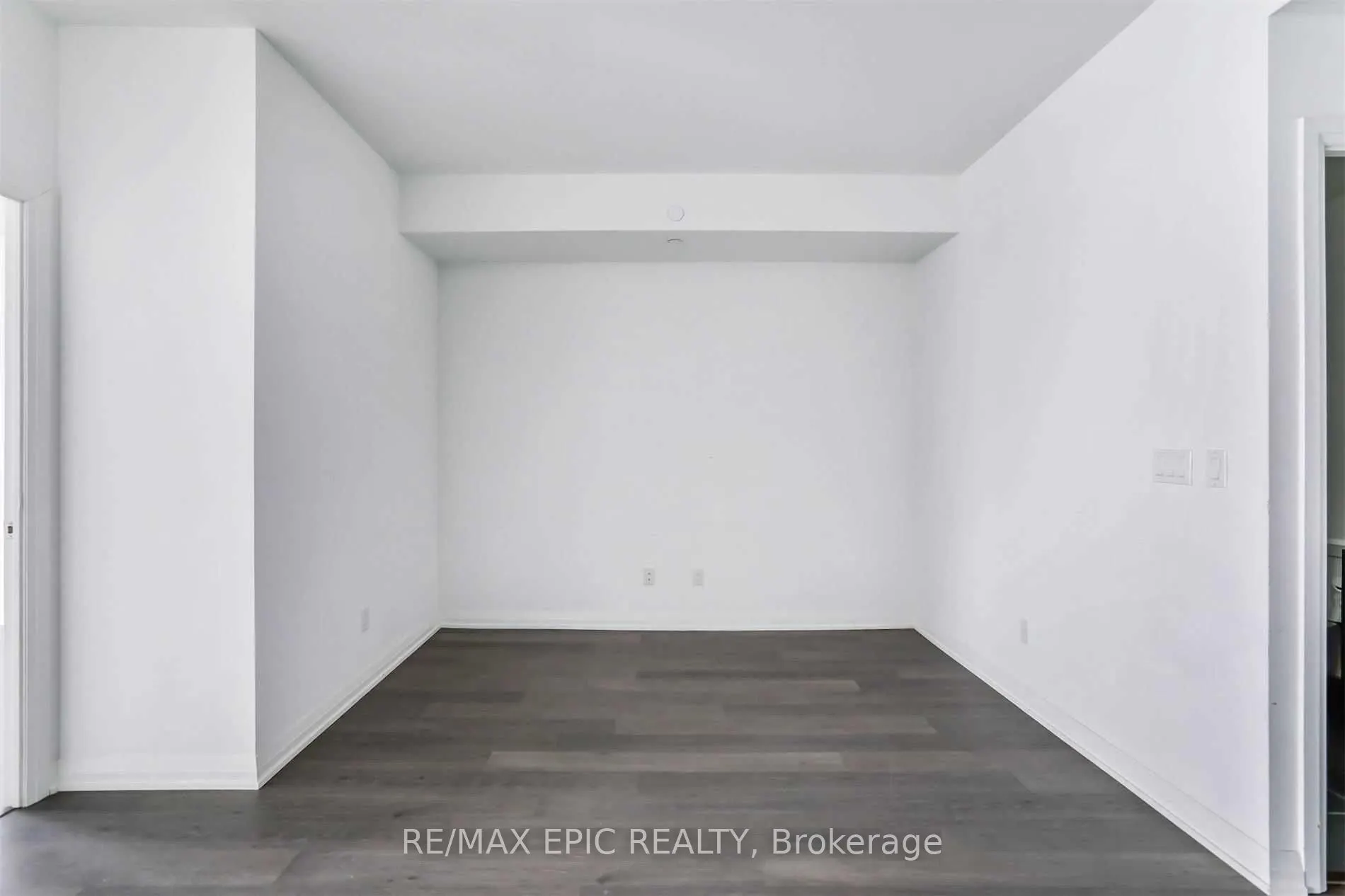 65 Oneida Crescent, #1507