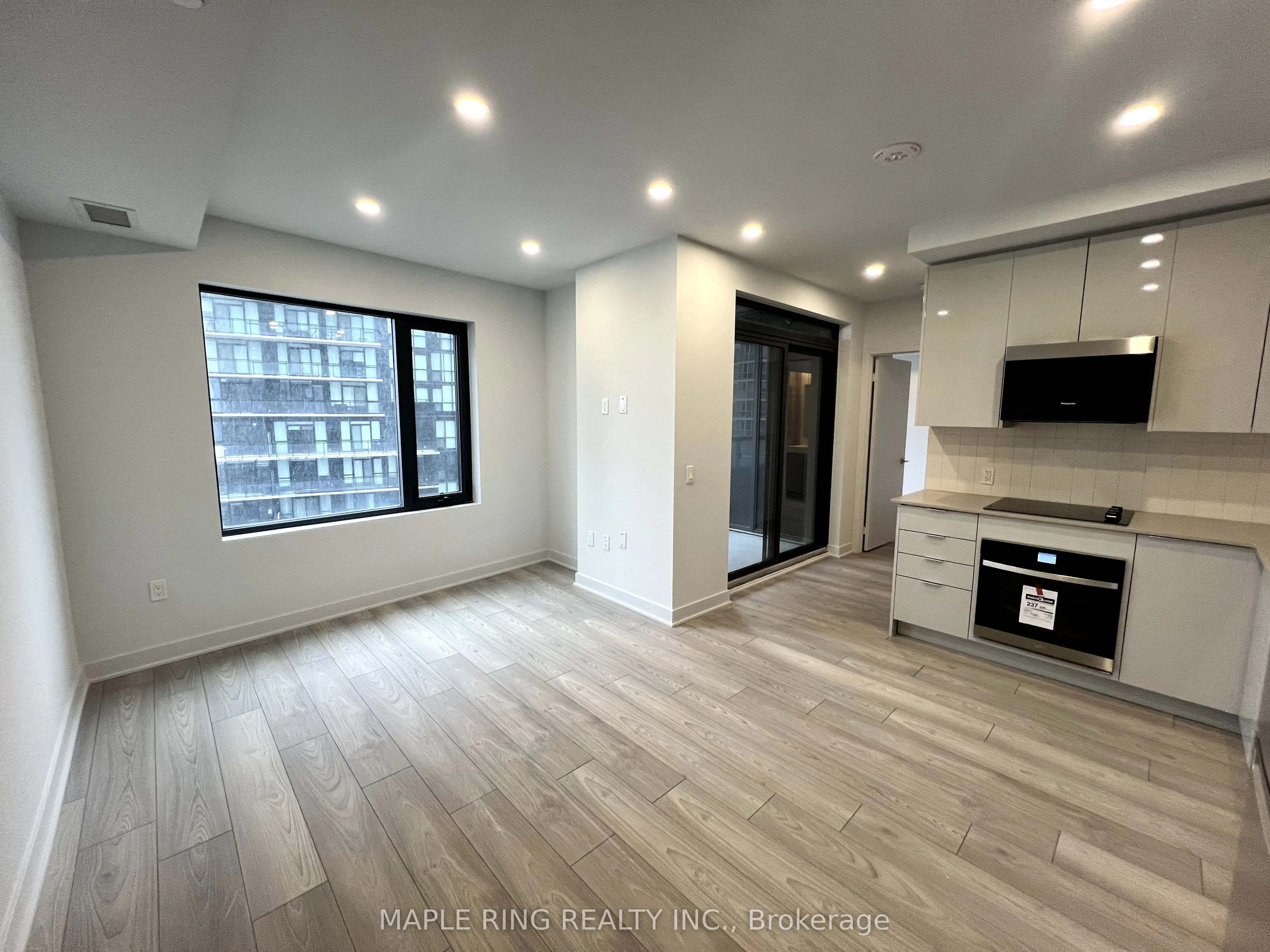 2920 Highway 7 Road, #2605