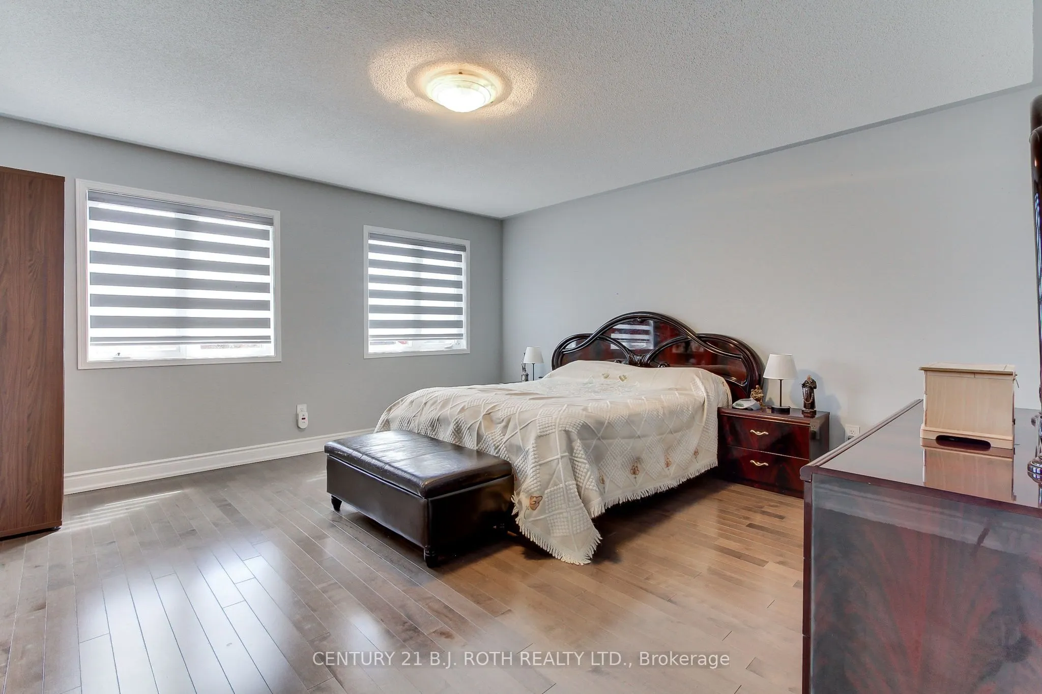 484 Menczel Crescent