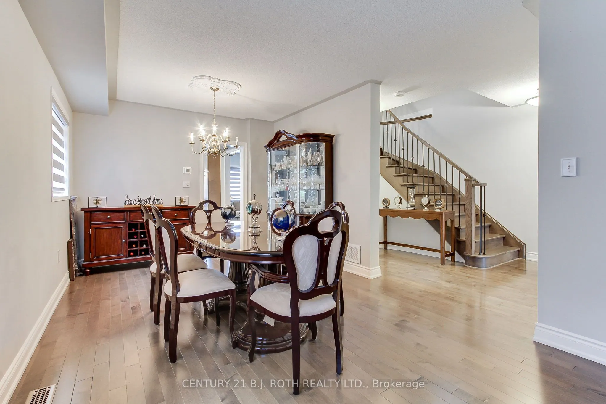 484 Menczel Crescent