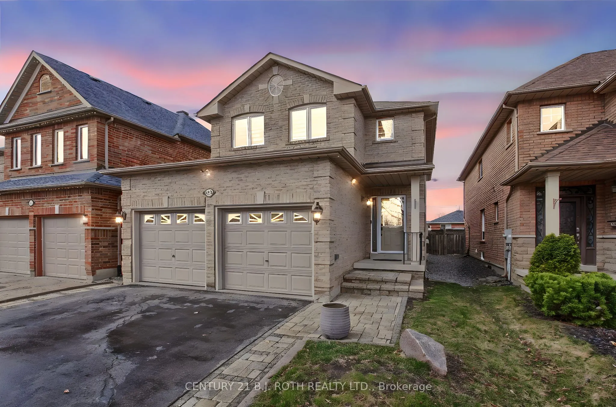 484 Menczel Crescent