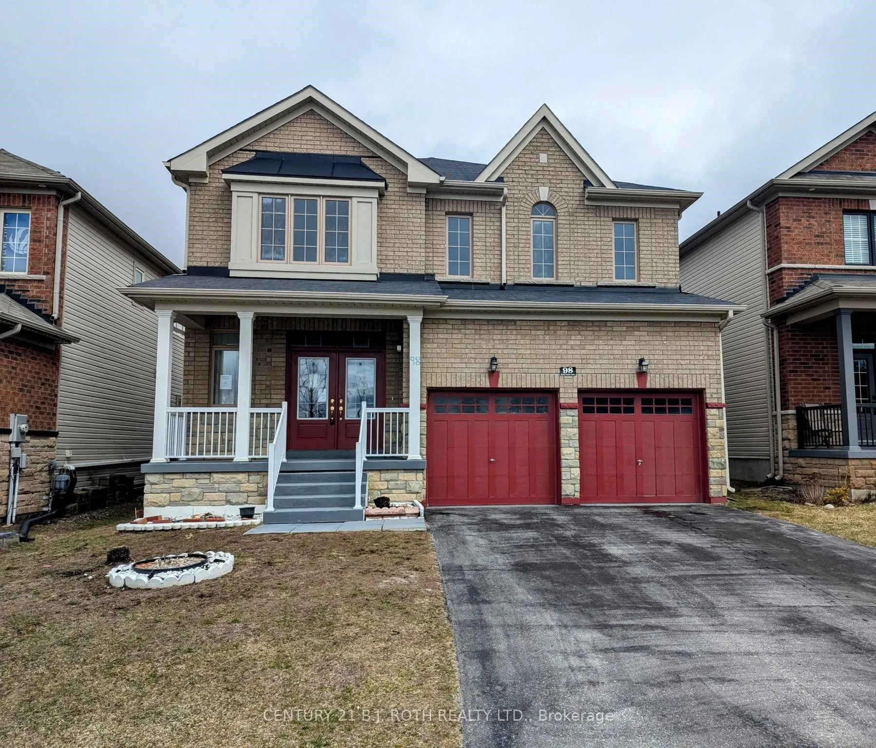 98 Gold Park Gate