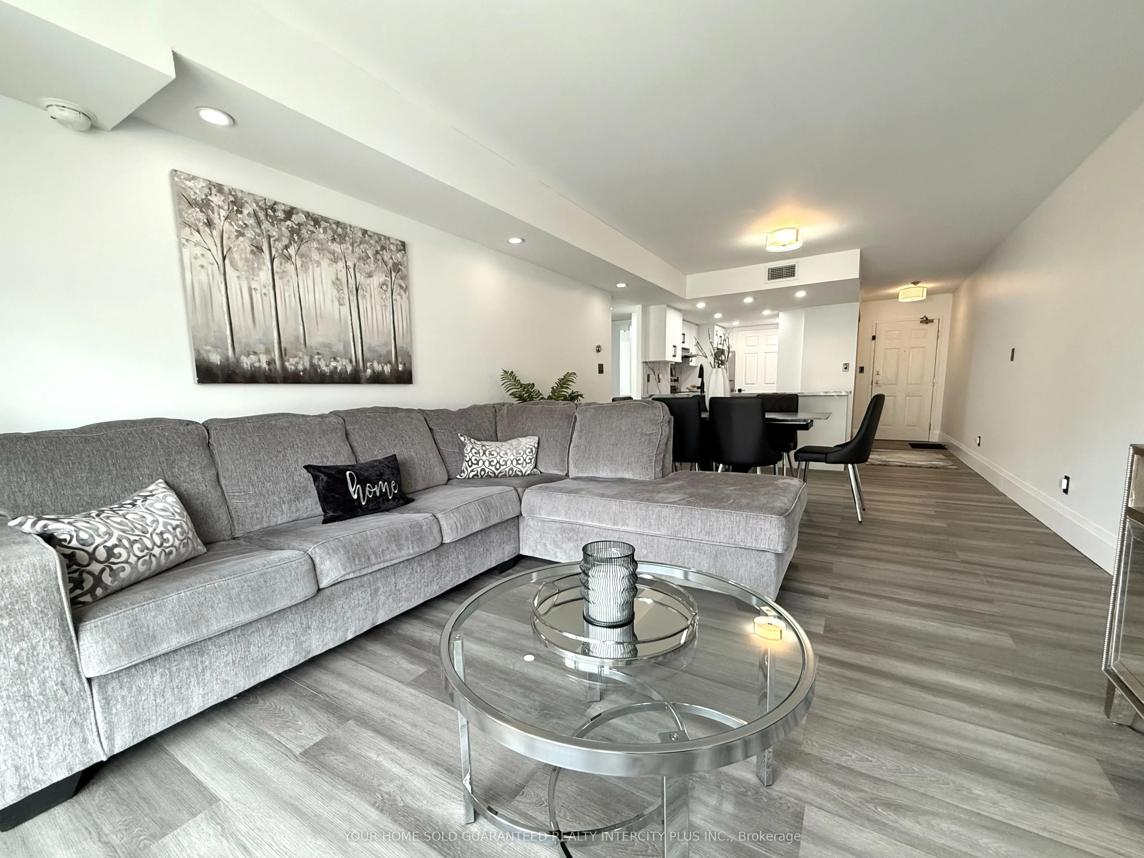 121 Woodbridge Avenue, #313