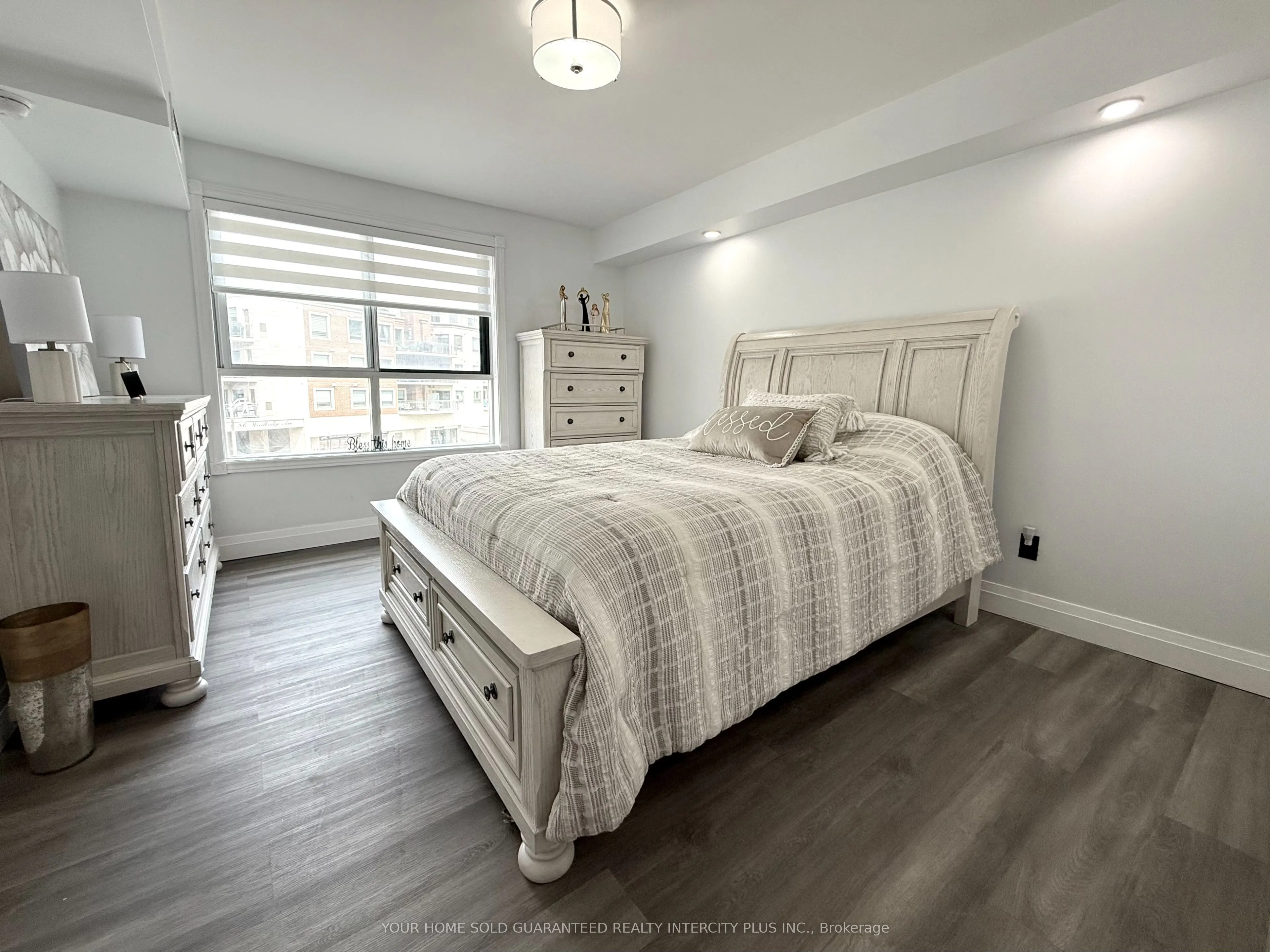 121 Woodbridge Avenue, #313
