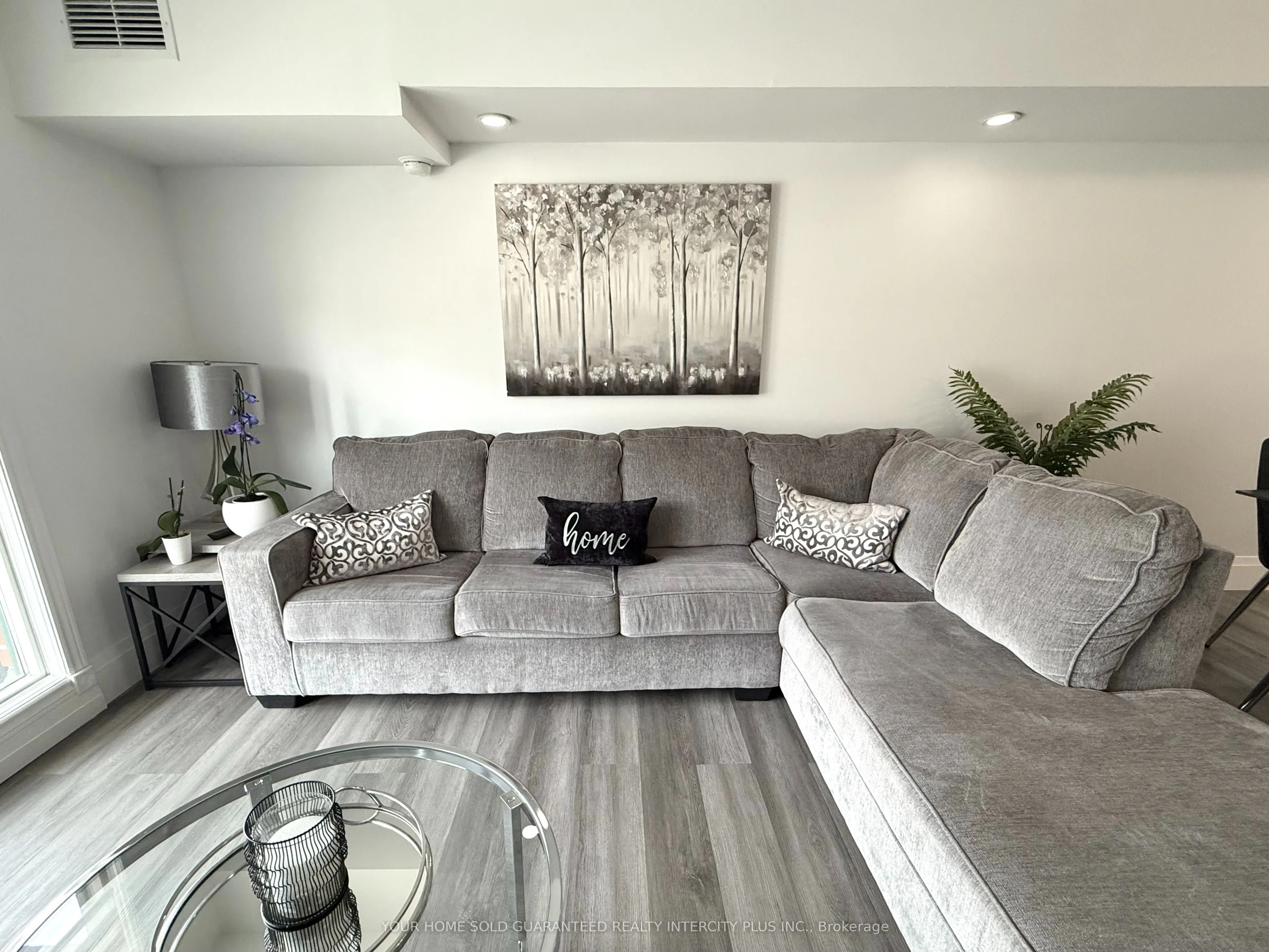 121 Woodbridge Avenue, #313