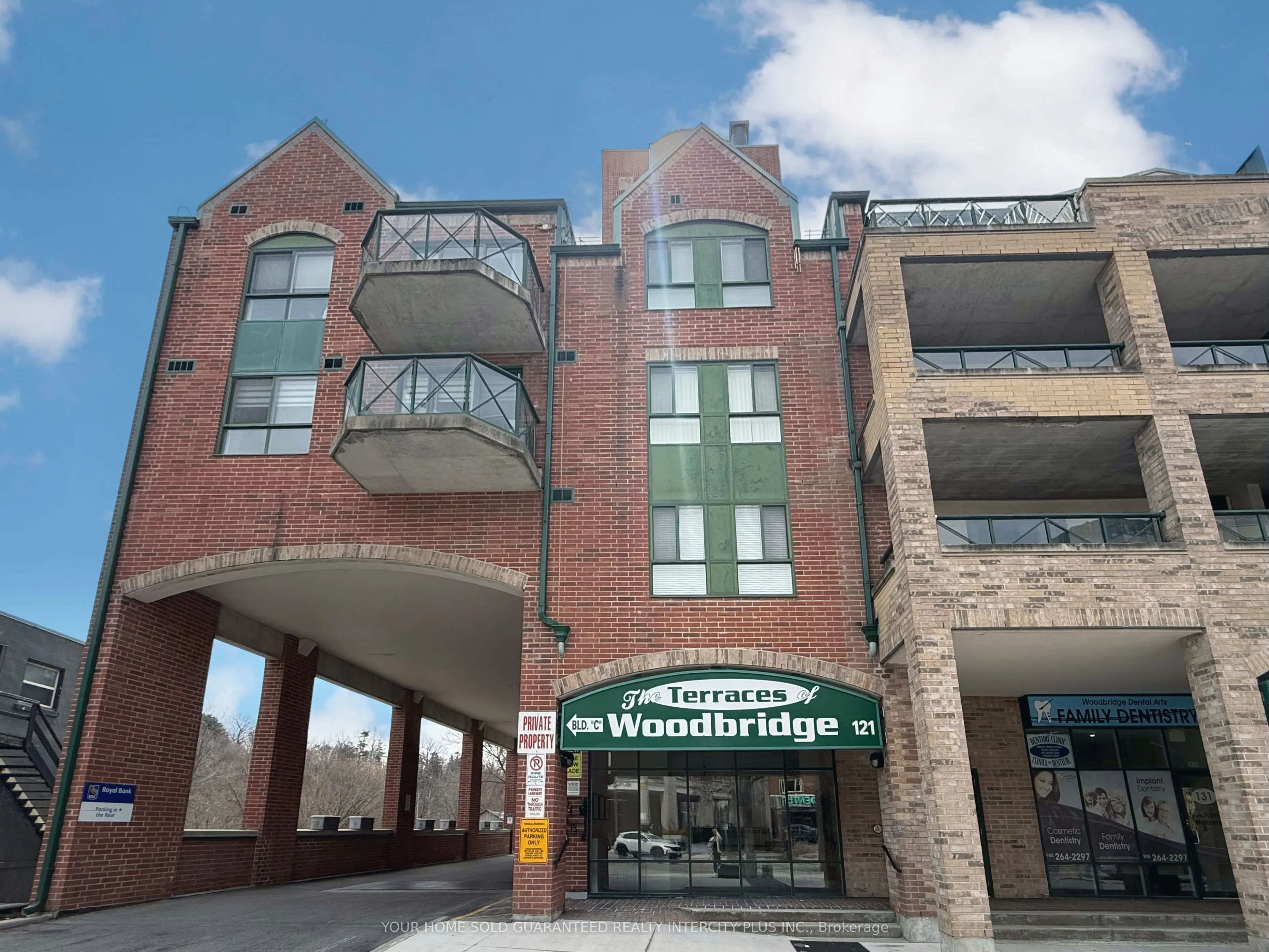 121 Woodbridge Avenue, #313