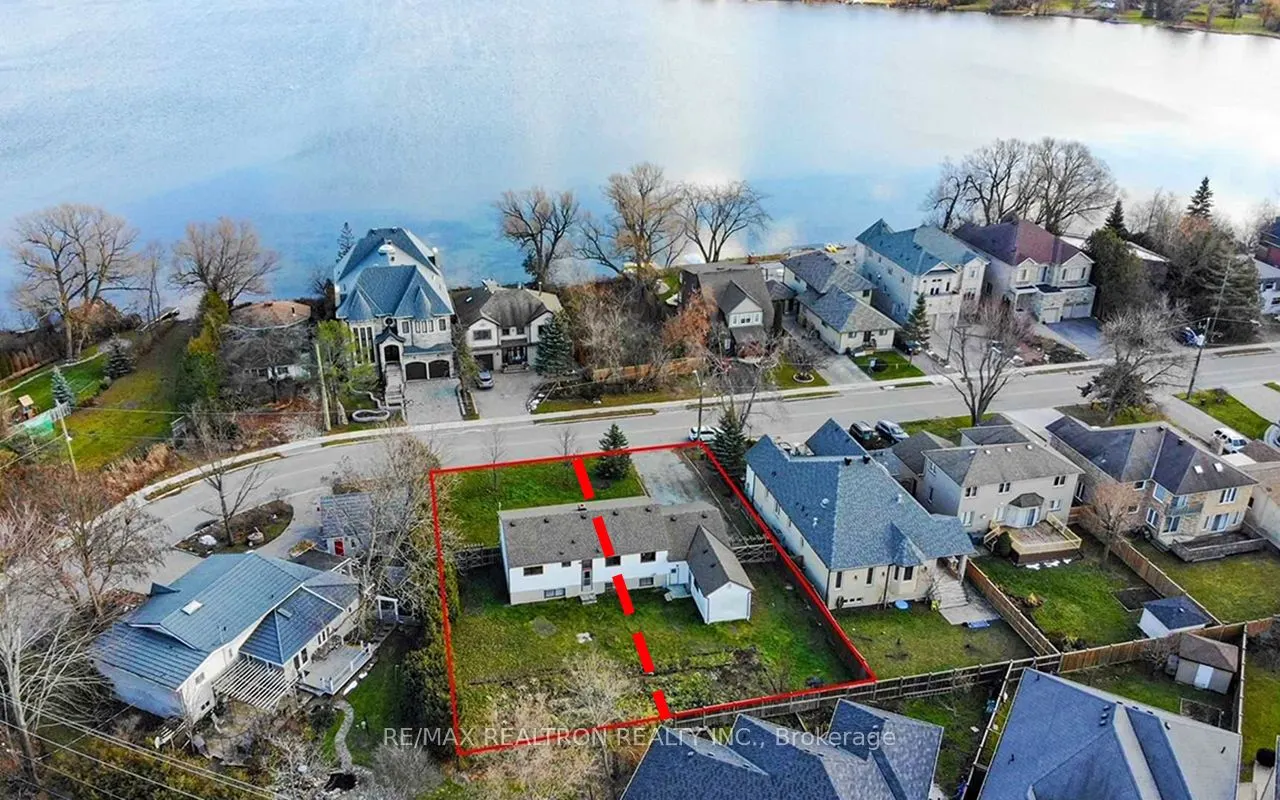 254 Lakeland Crescent