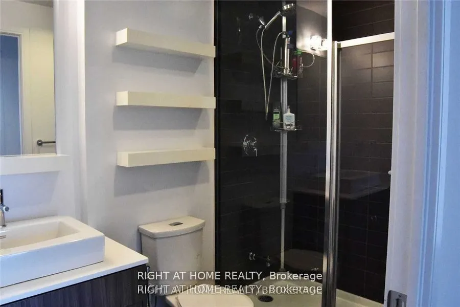 9199 Yonge Street, #517