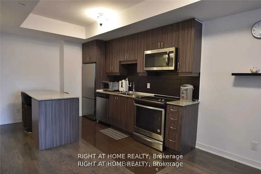 9199 Yonge Street, #517