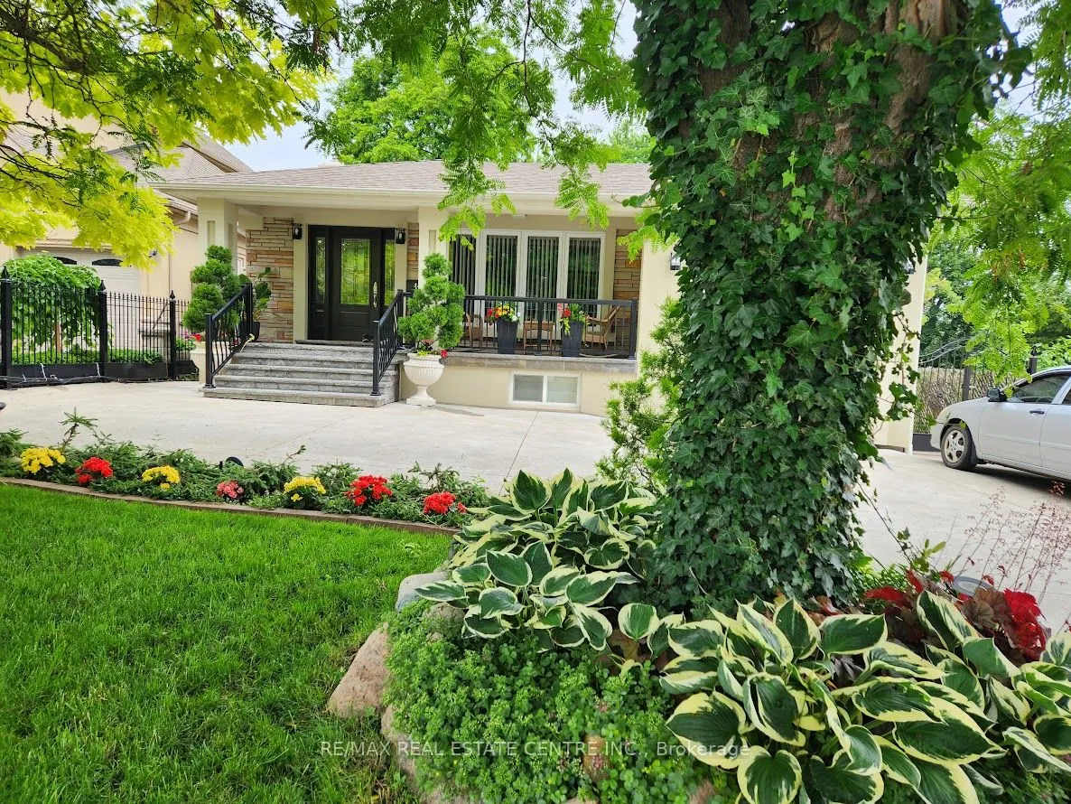 44 Burwick Avenue