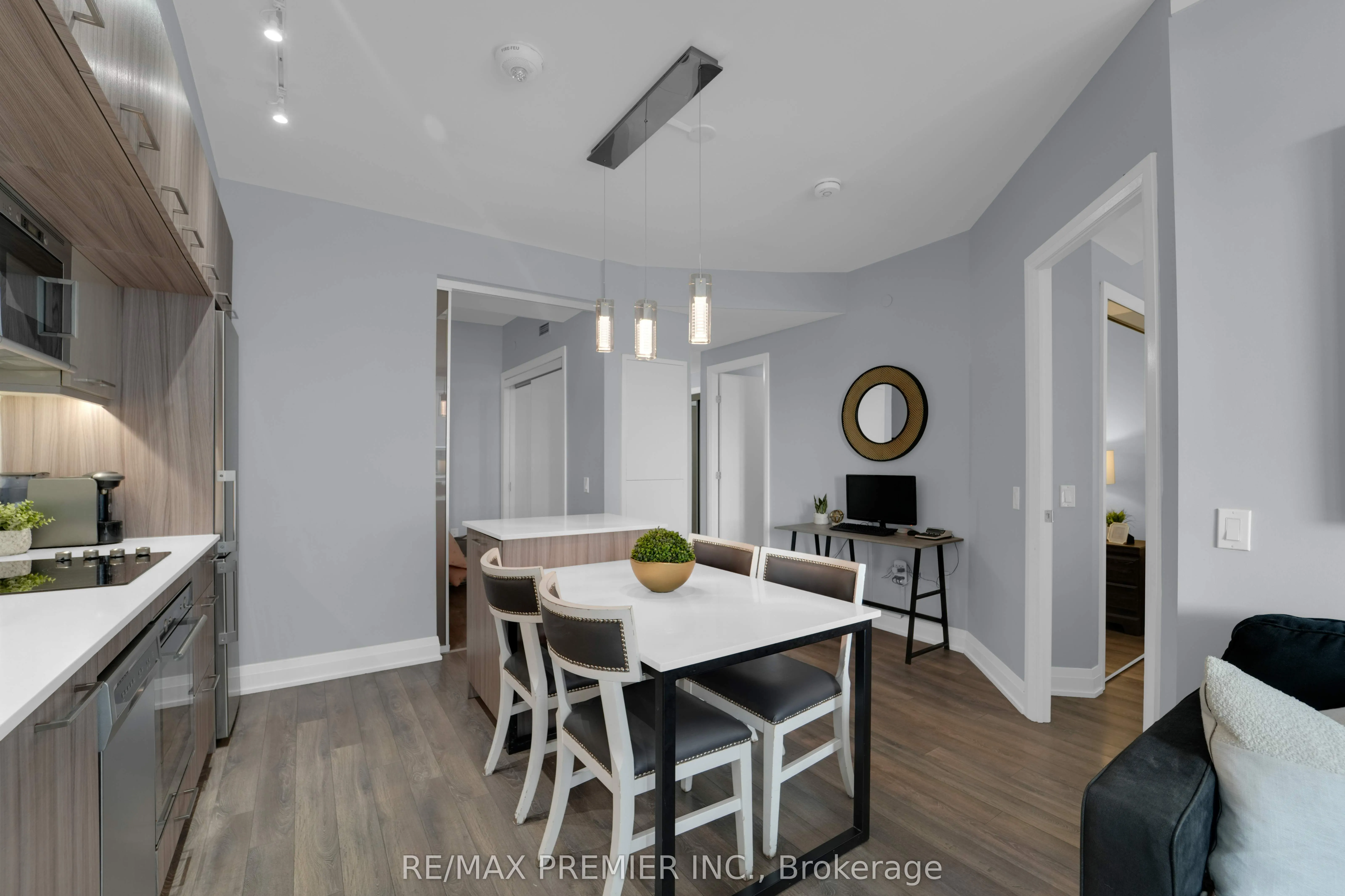 4800 Highway 7, #426