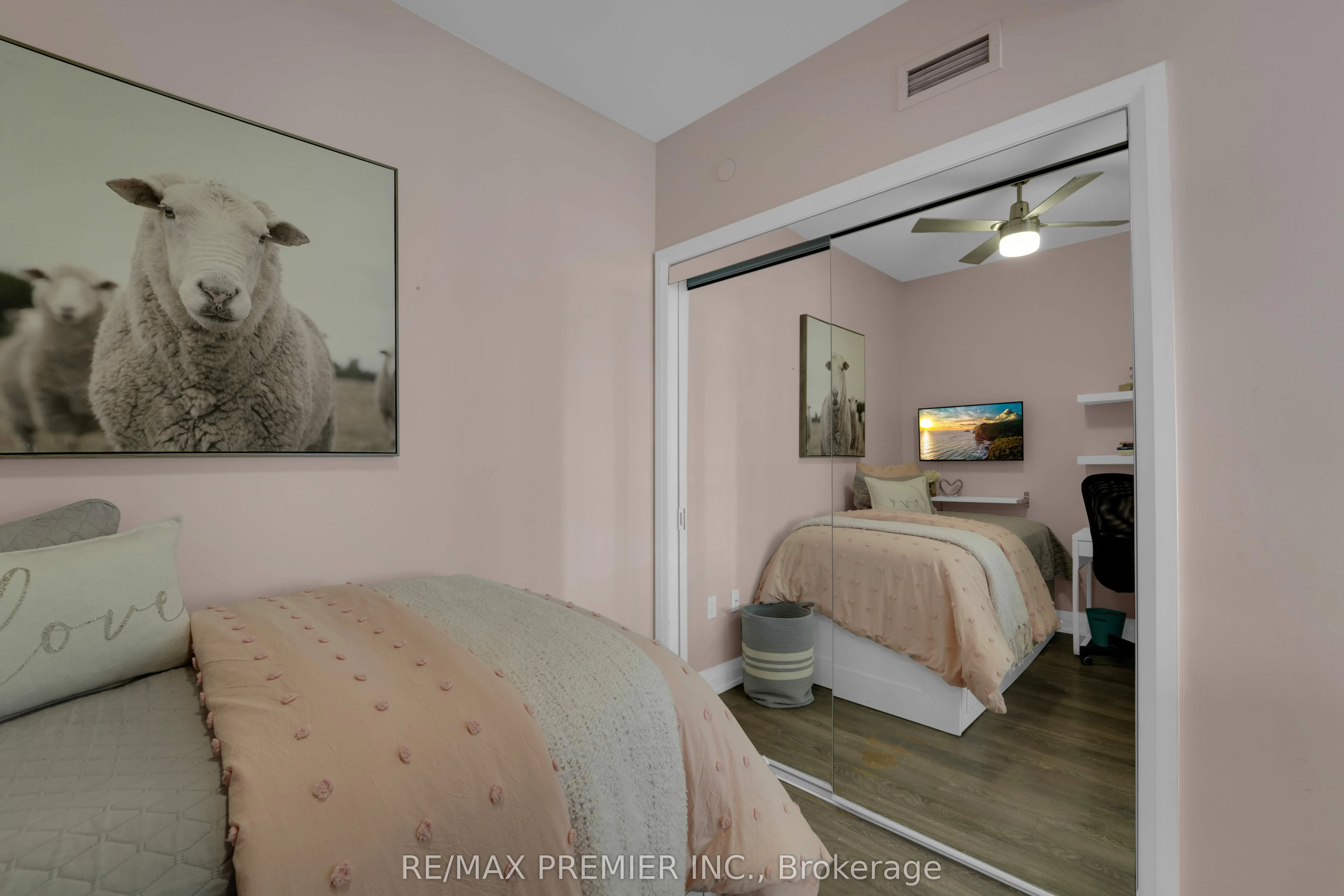 4800 Highway 7, #426