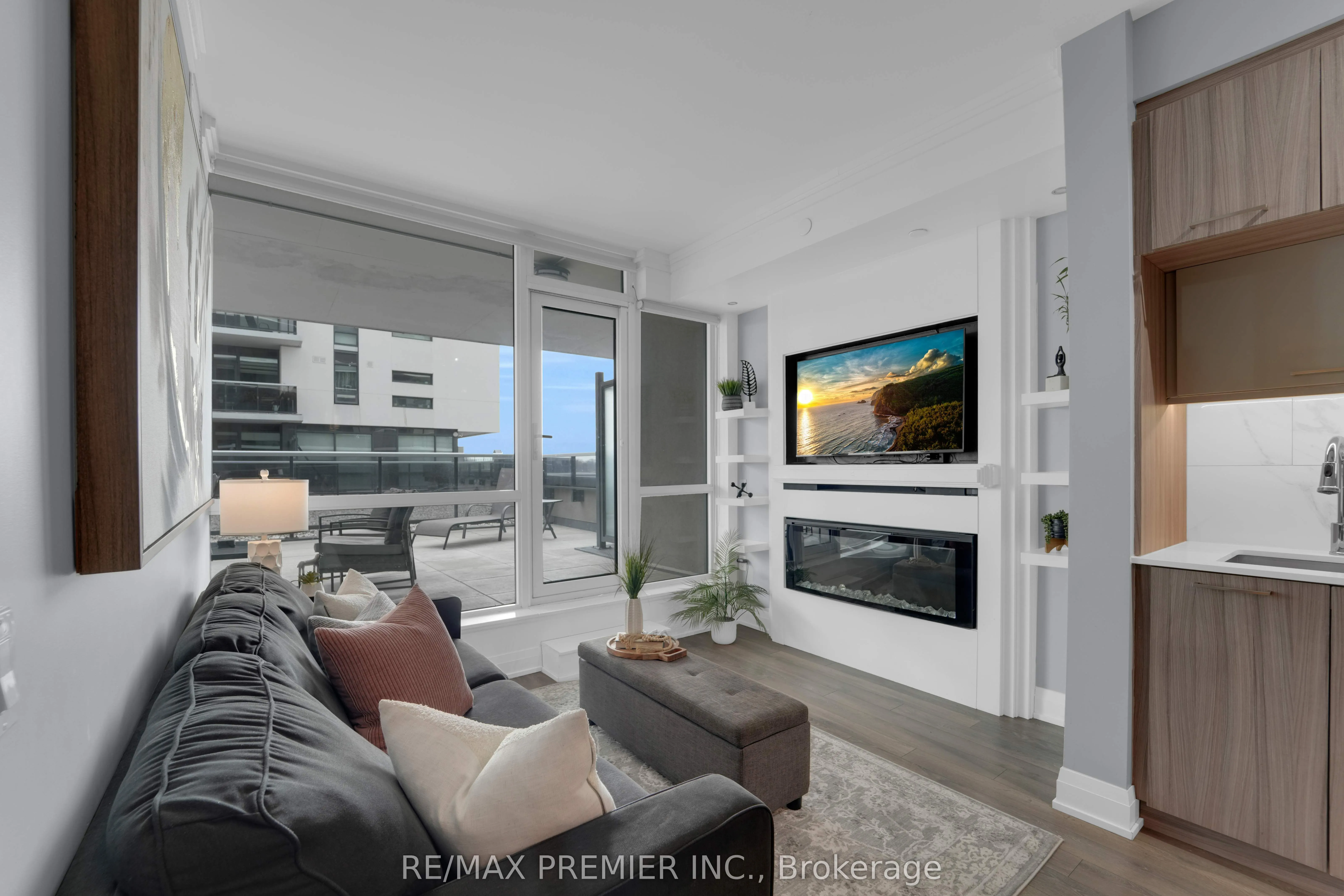 4800 Highway 7, #426