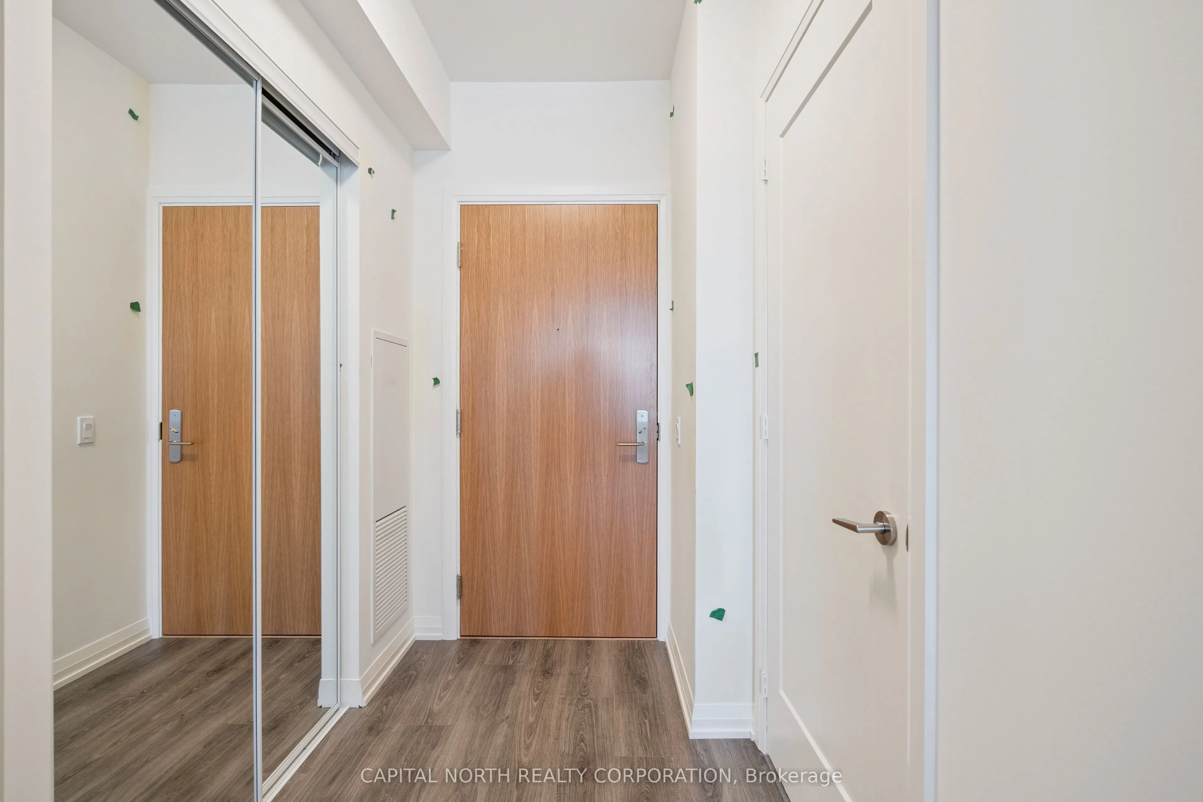 8960 Jane Street, #815