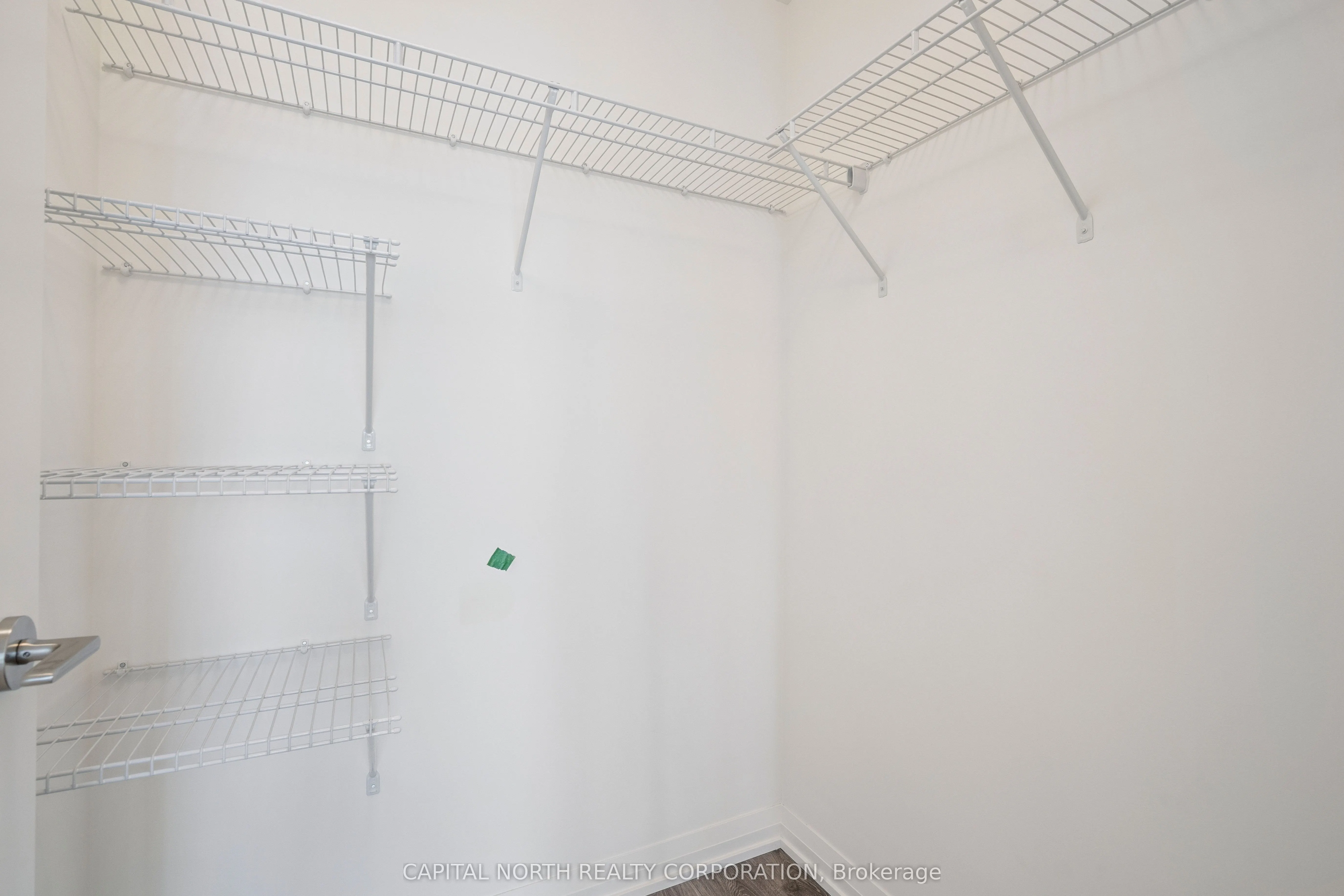 8960 Jane Street, #815
