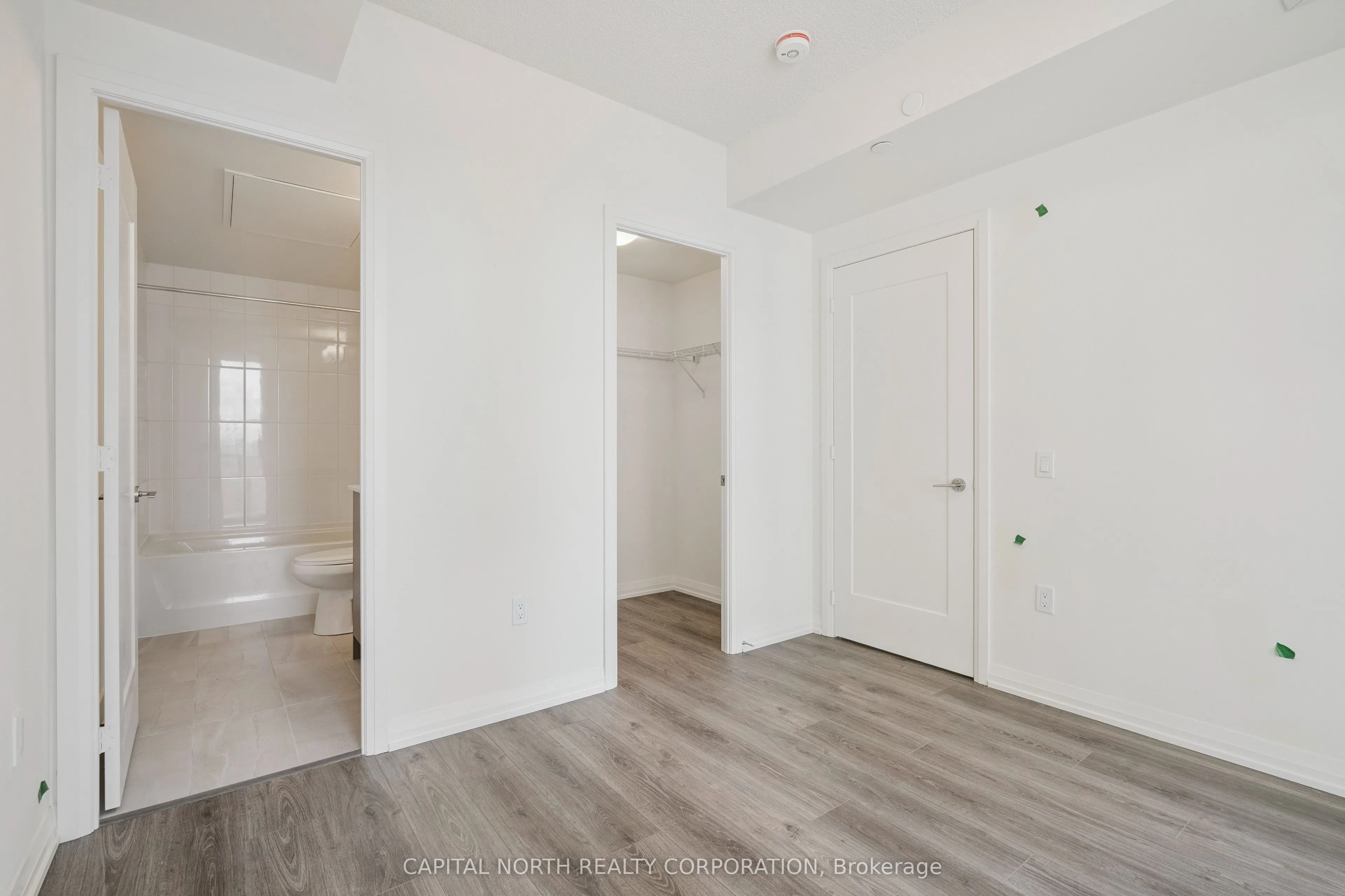 8960 Jane Street, #815