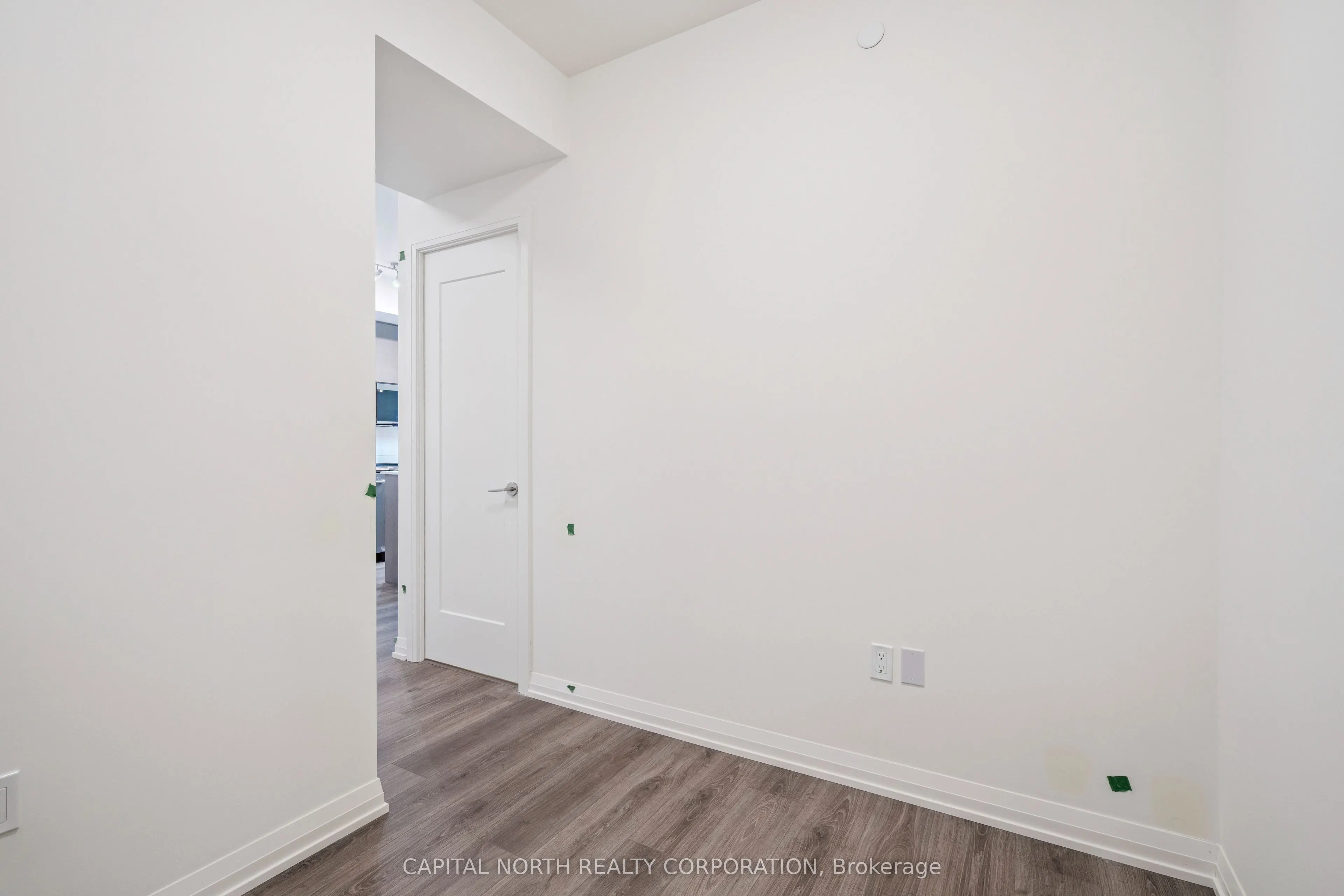 8960 Jane Street, #815