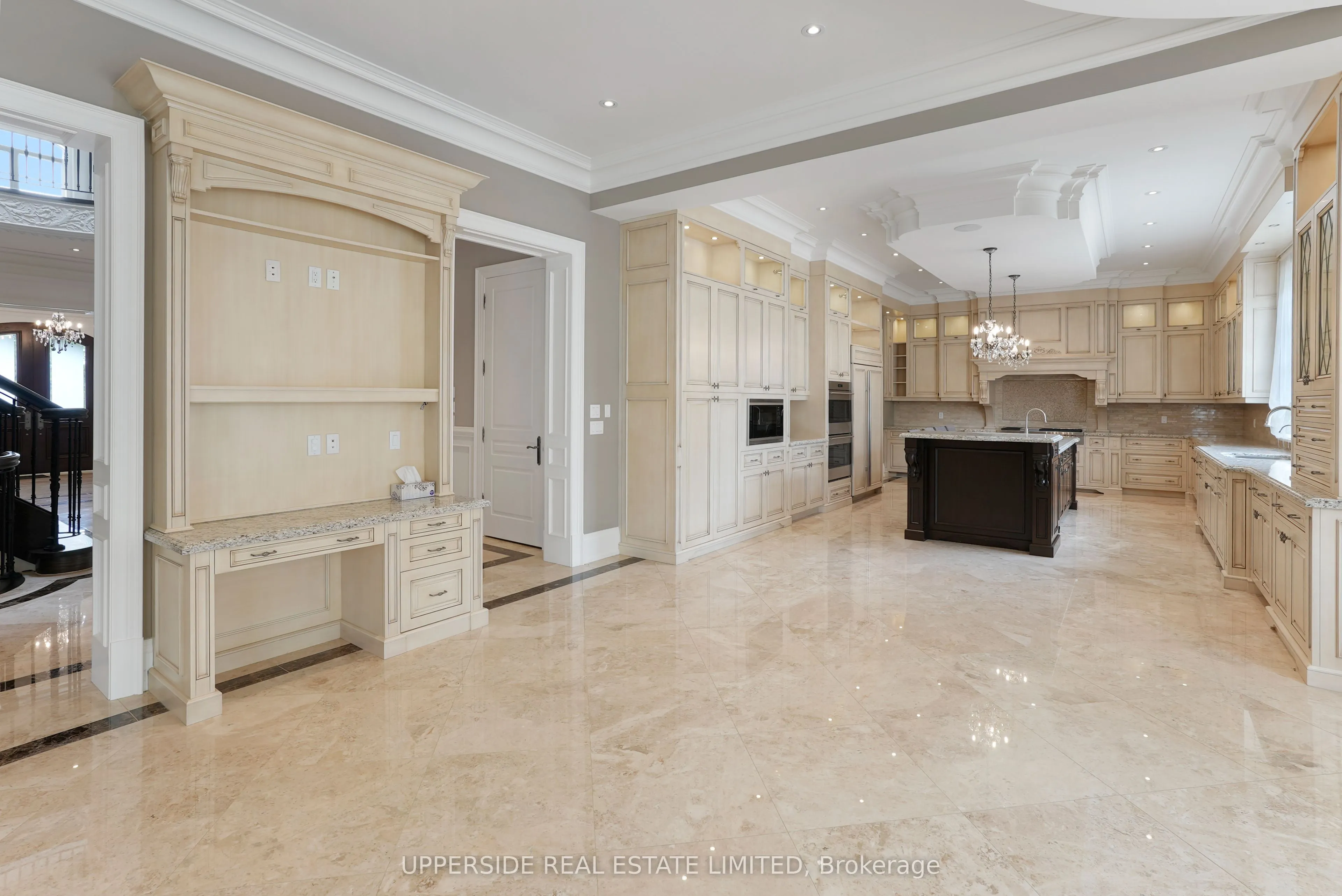 29 Riverside Boulevard W