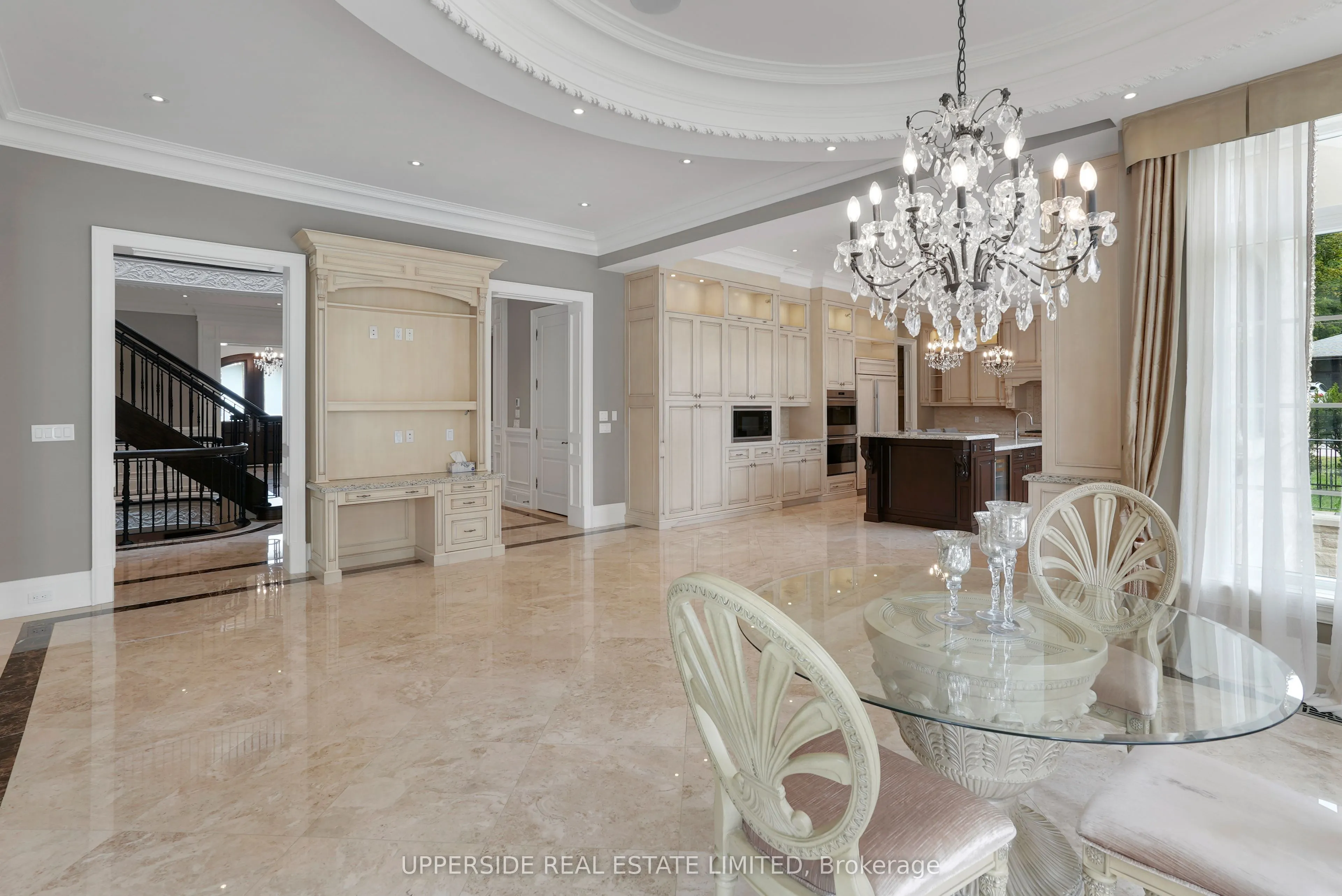 29 Riverside Boulevard W