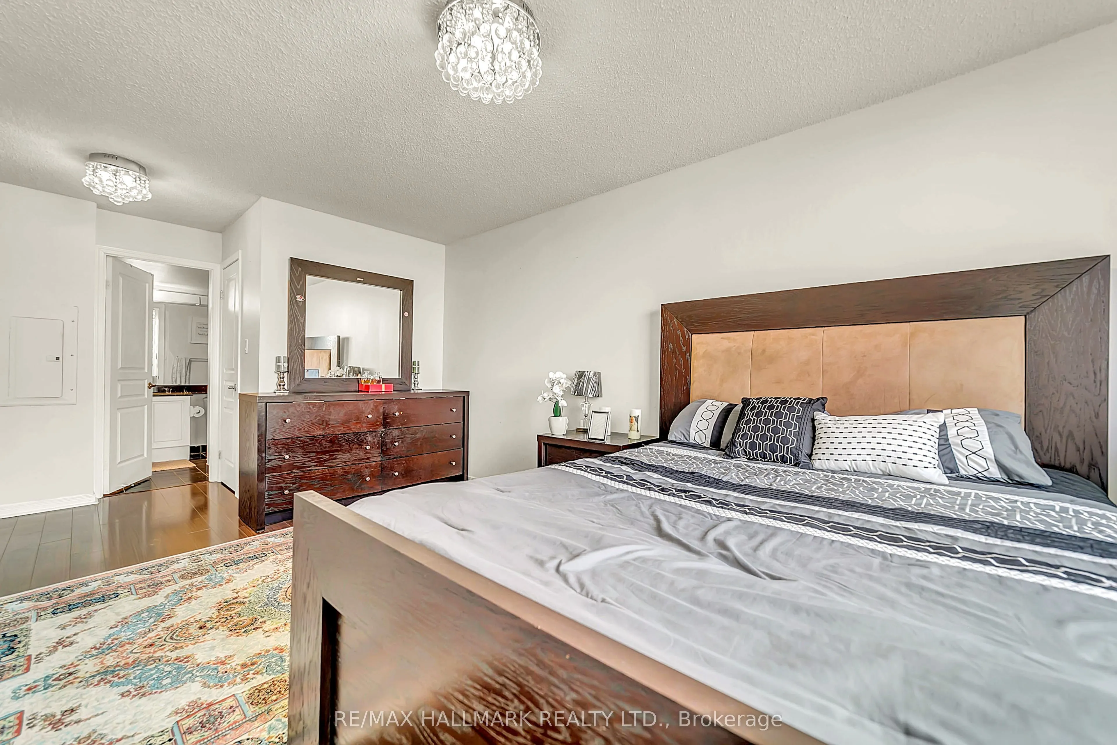 29 Northern Hts Drive N #615