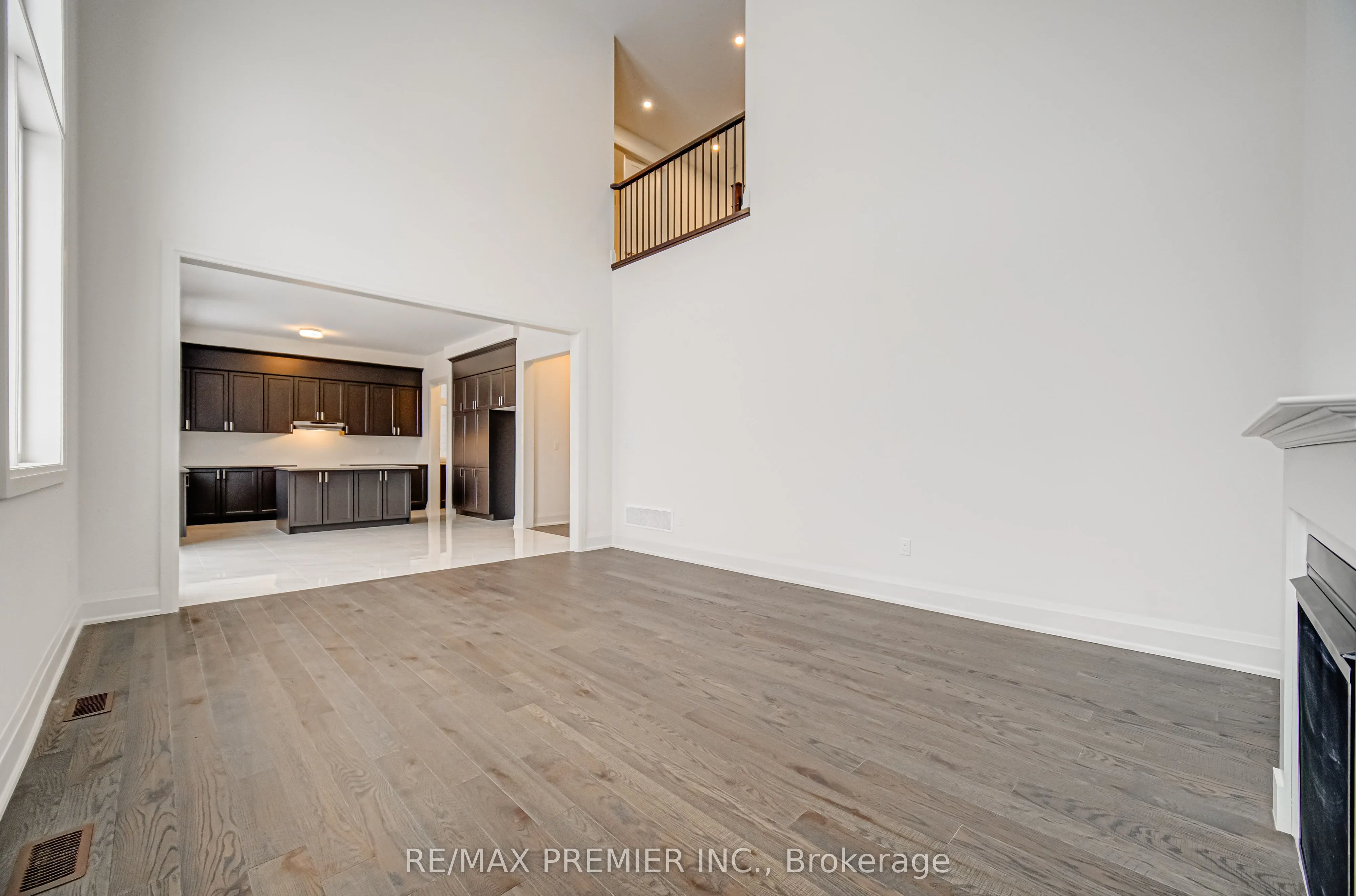 31 Bayberry Drive E