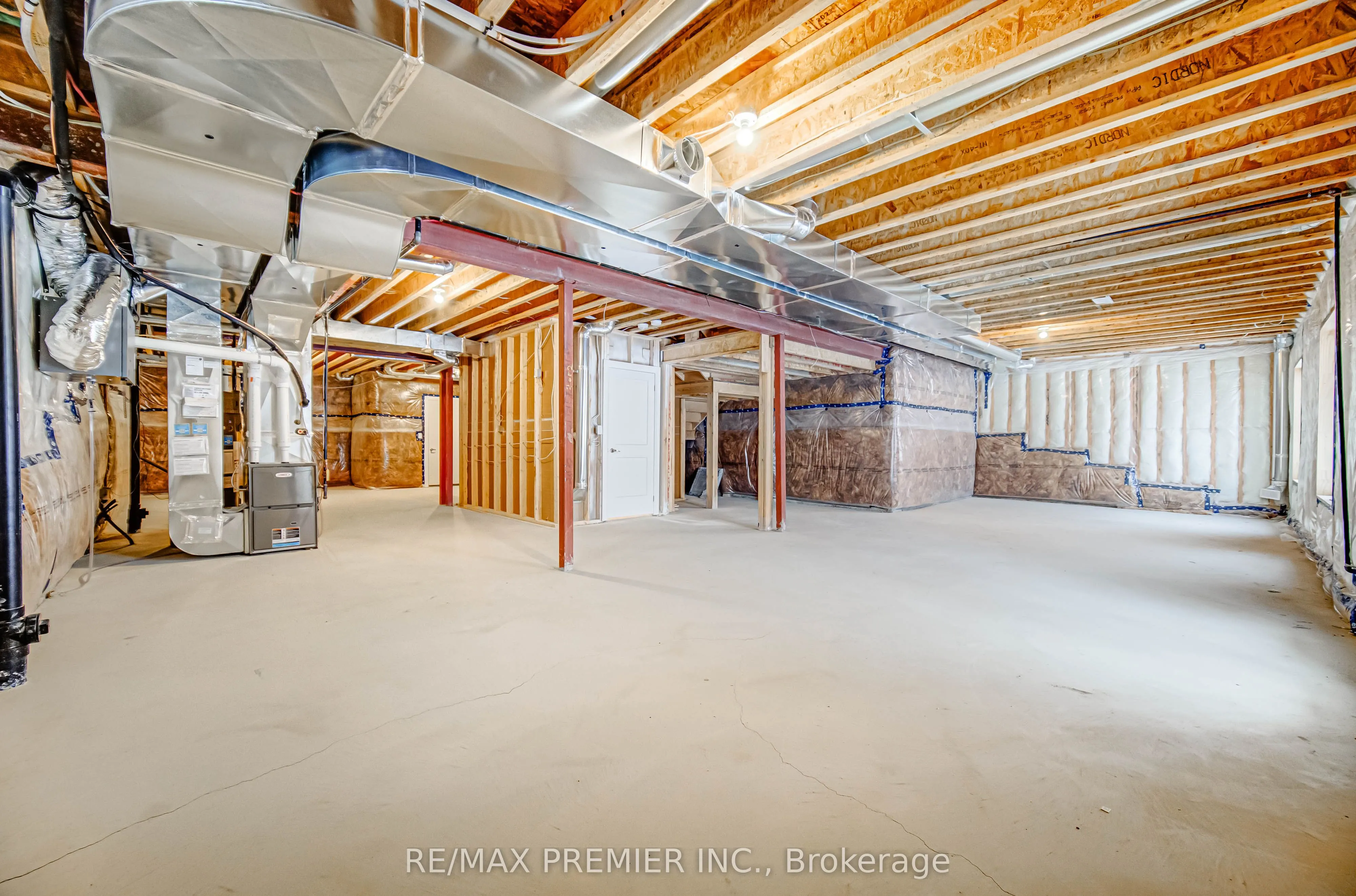 31 Bayberry Drive E