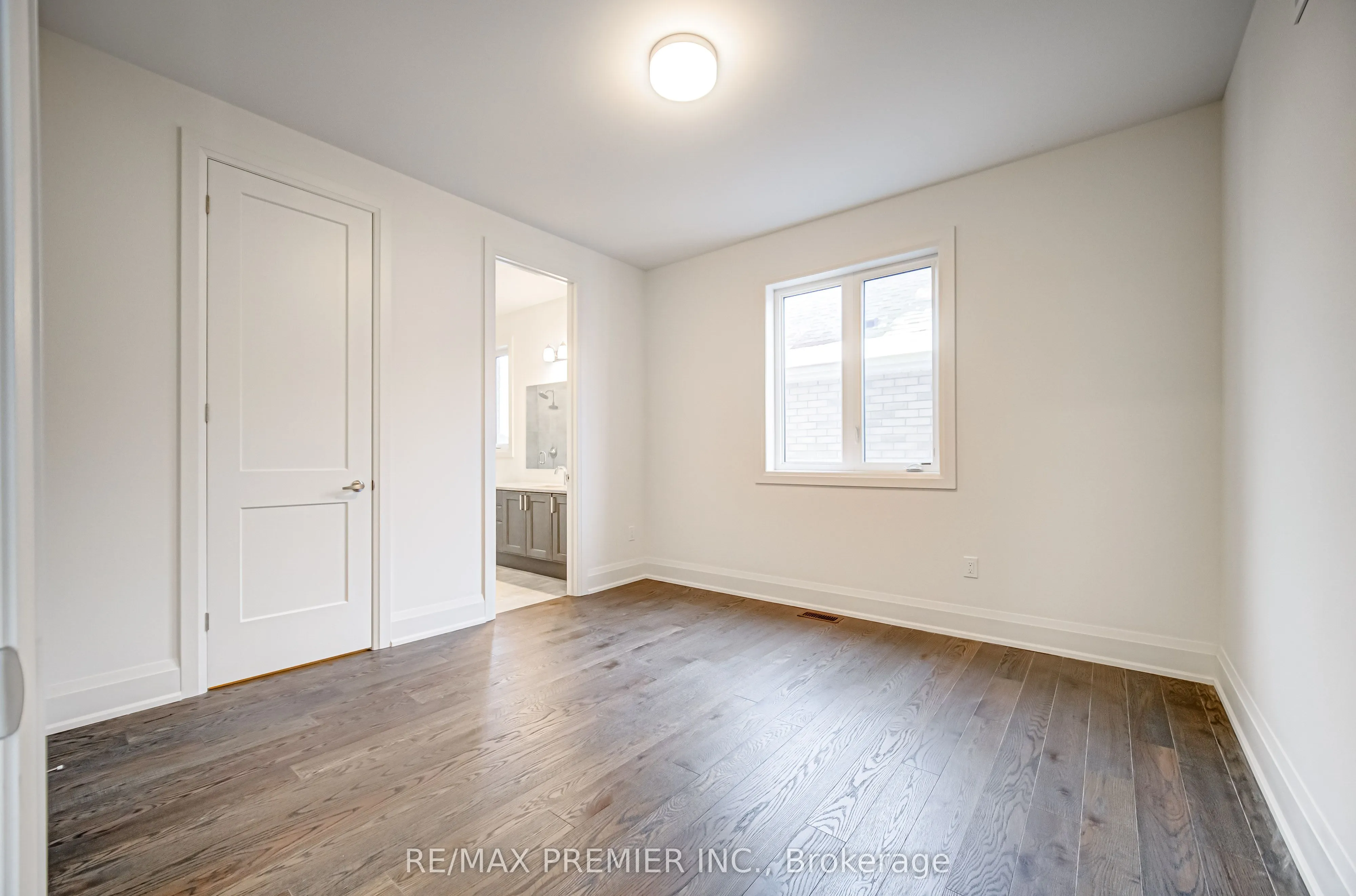 31 Bayberry Drive E