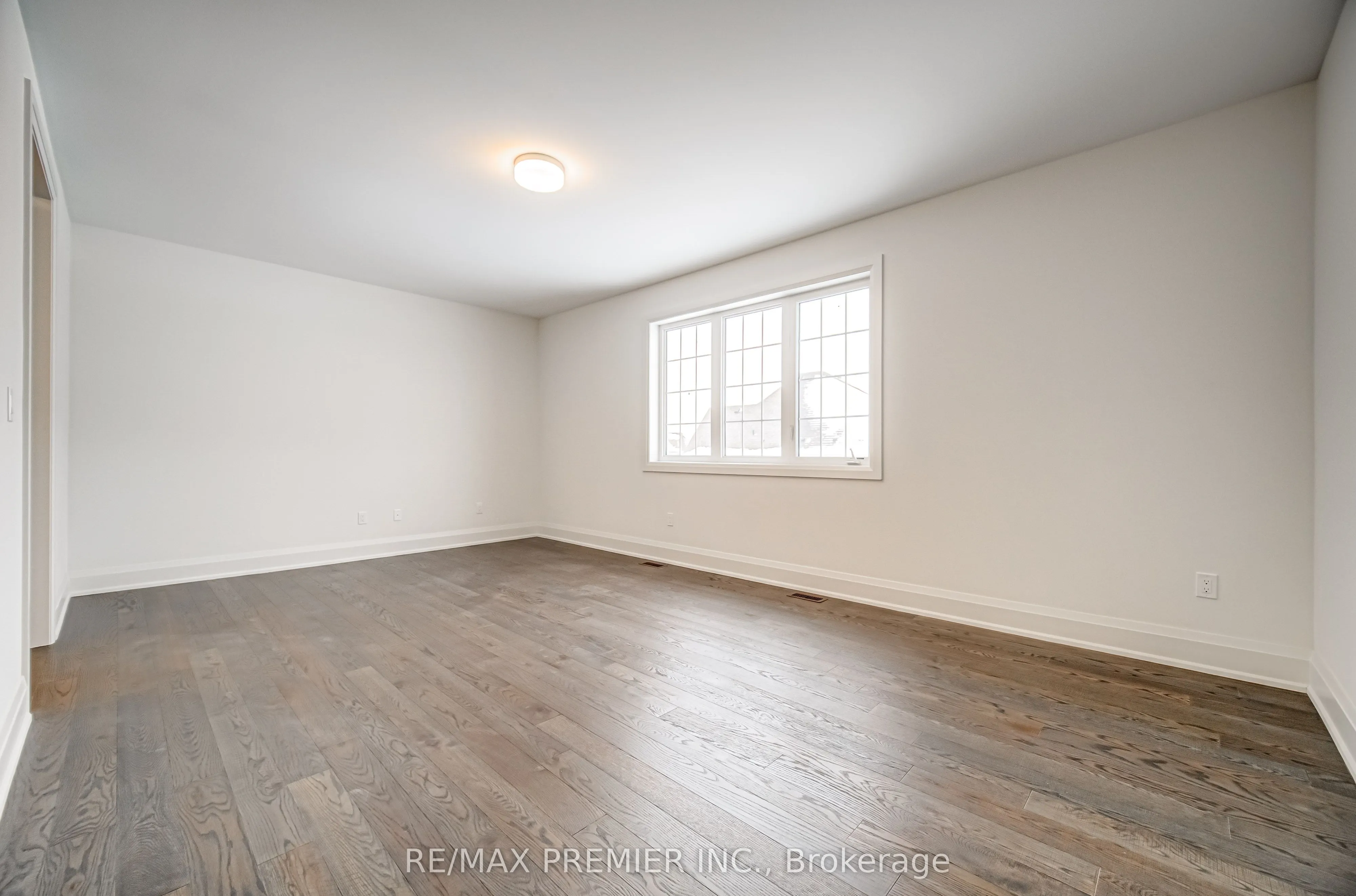 31 Bayberry Drive E