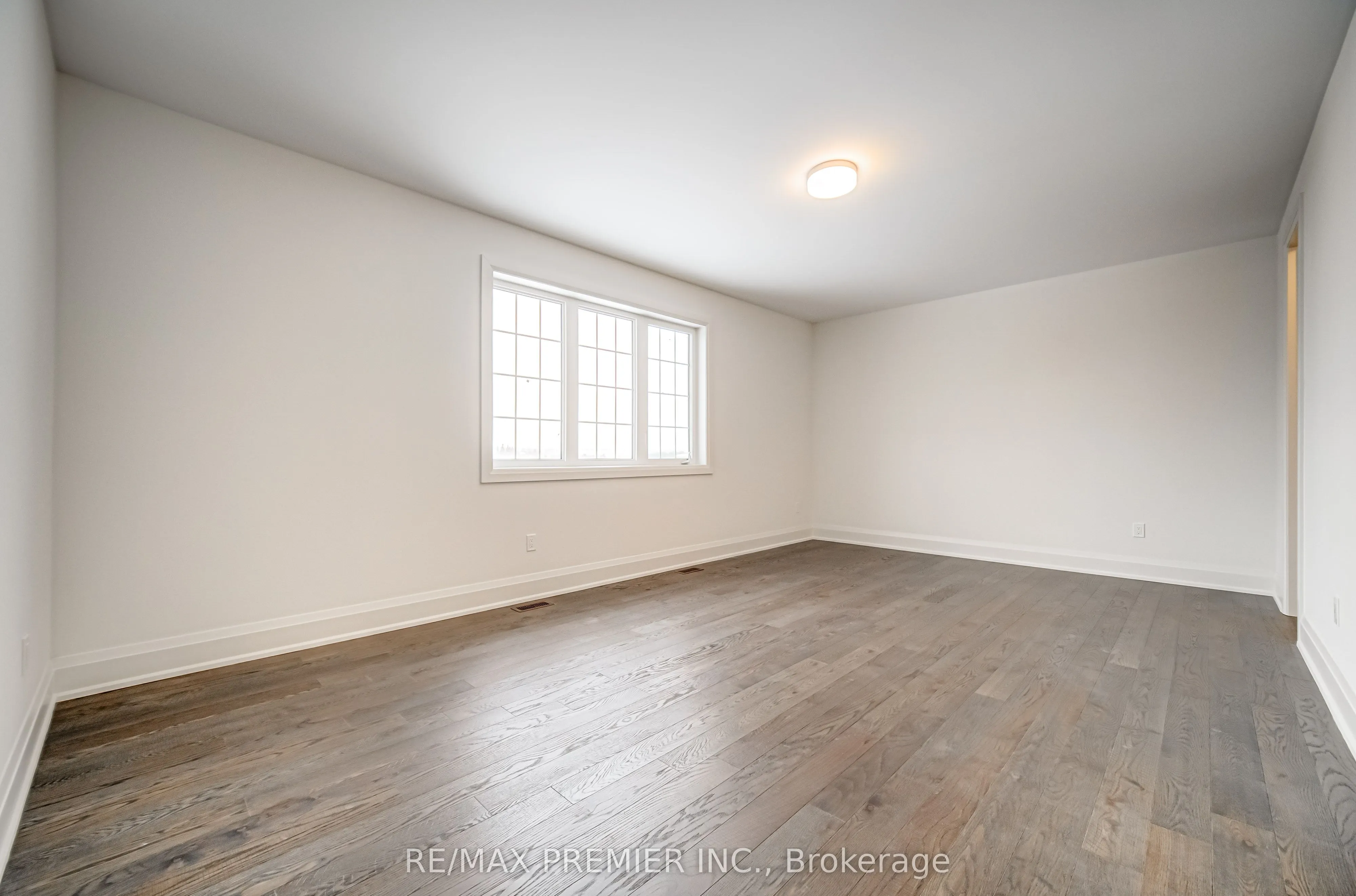 31 Bayberry Drive E
