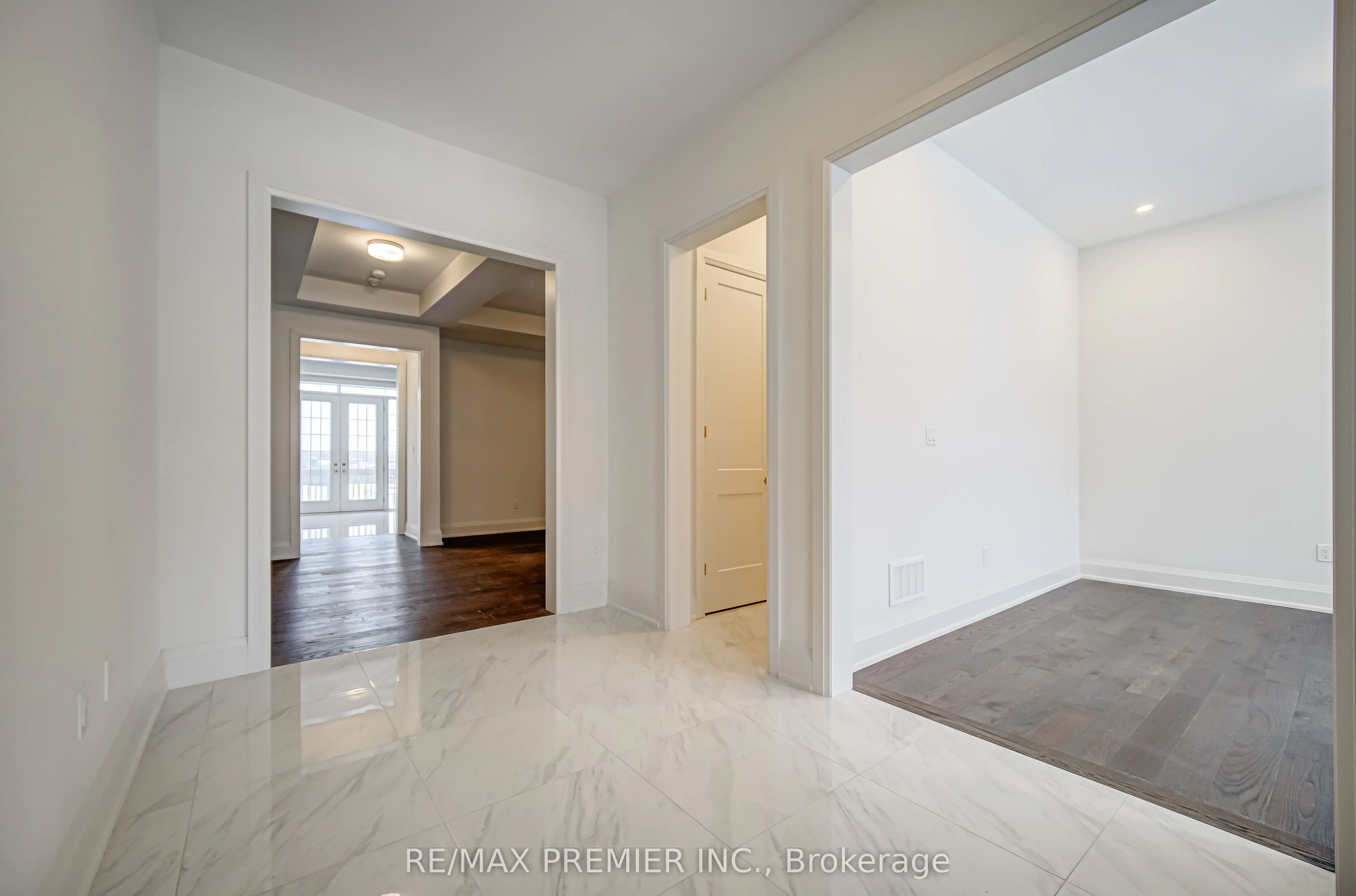 31 Bayberry Drive E