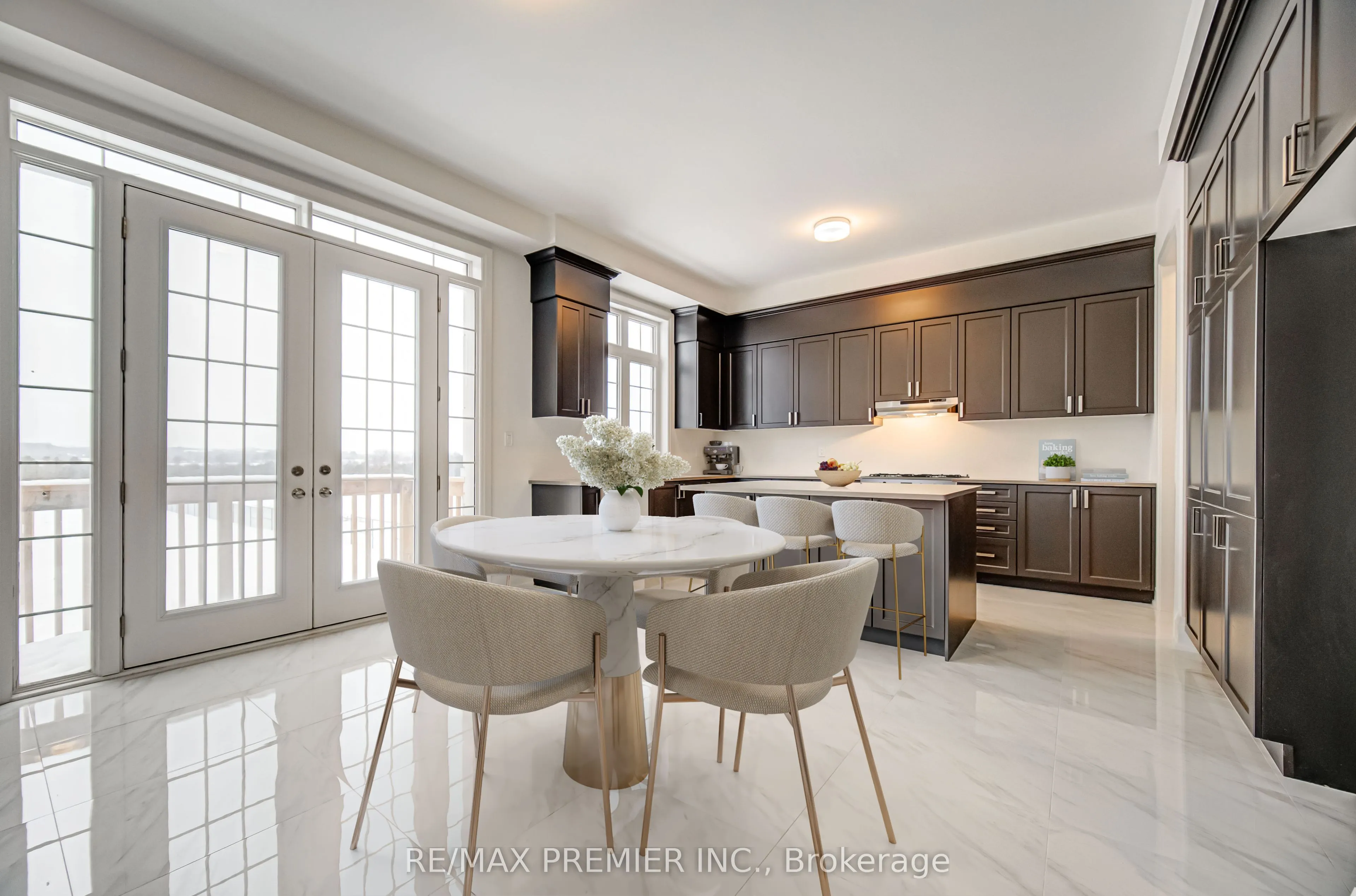 31 Bayberry Drive E