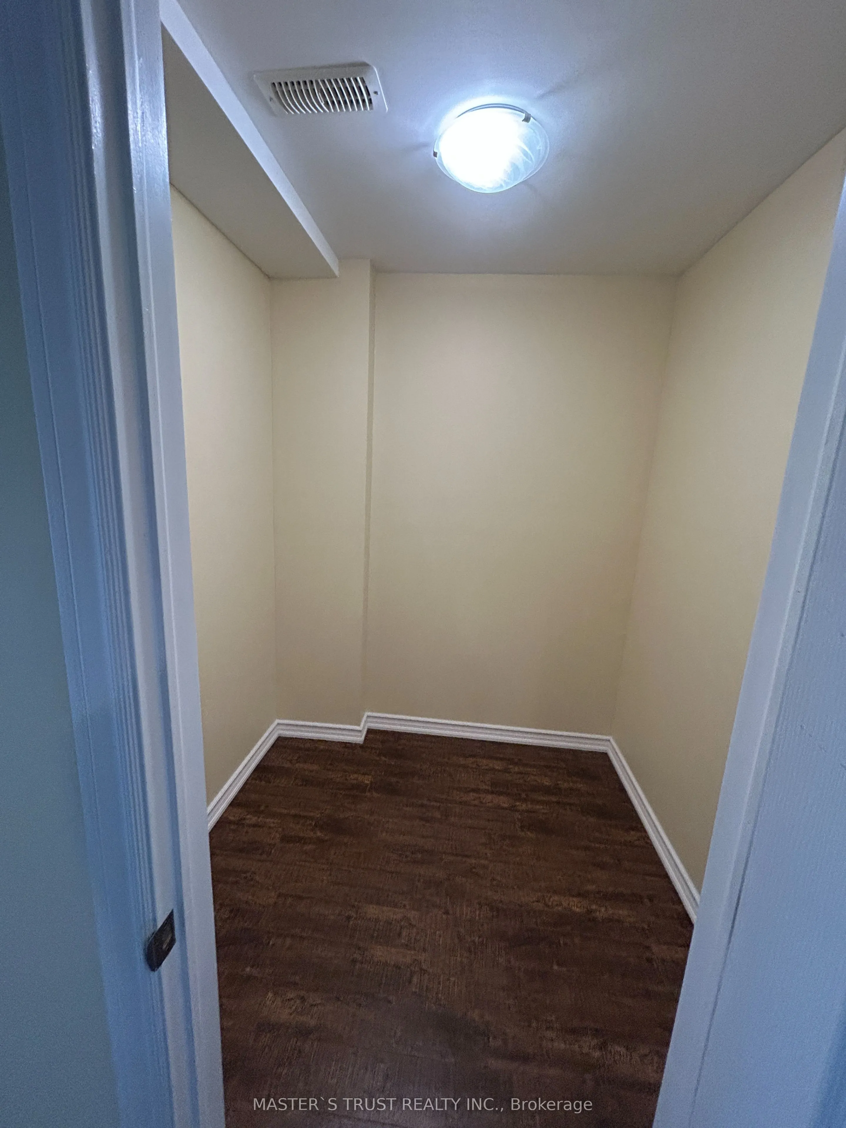 35 Grange Drive
