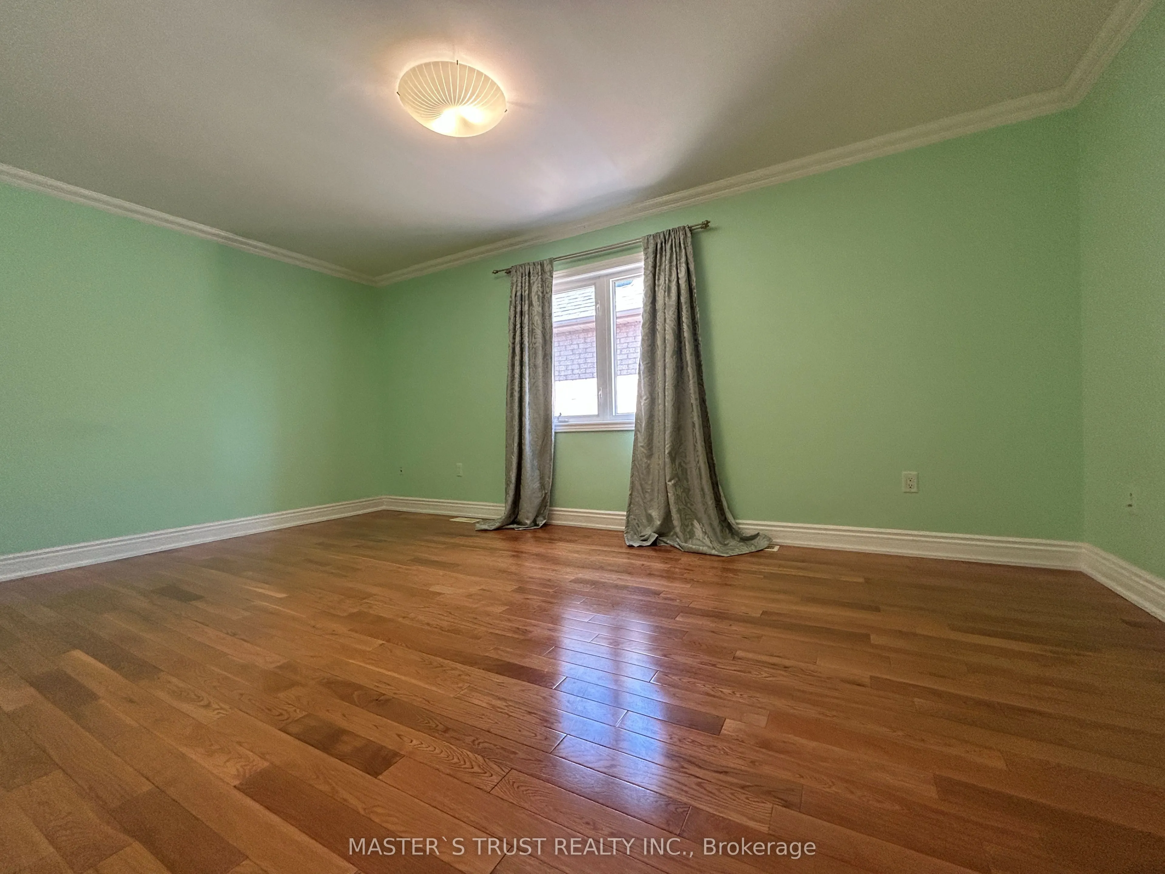 35 Grange Drive