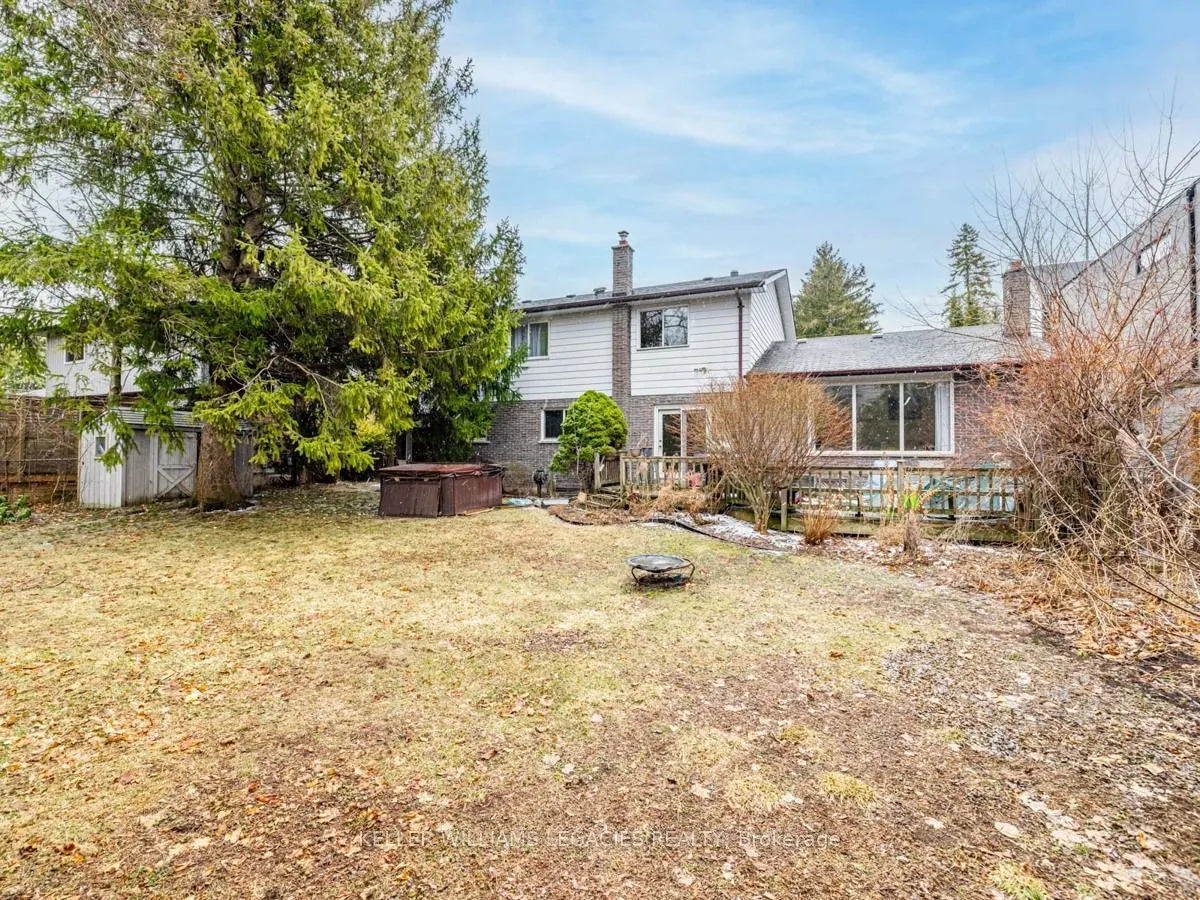 10 Hawthorne Lane