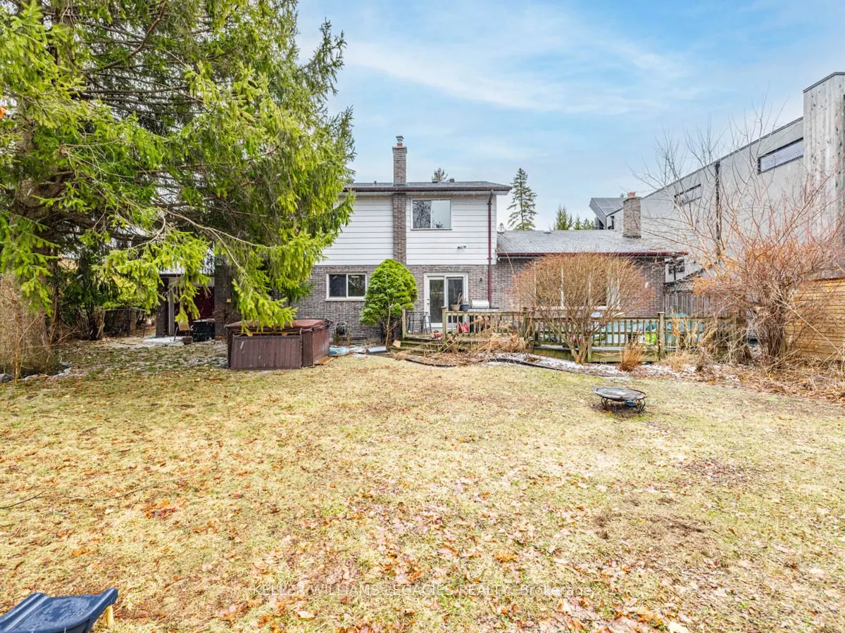 10 Hawthorne Lane