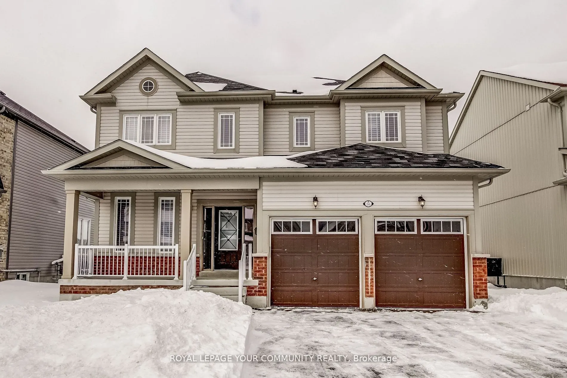 16 Don Hadden Crescent