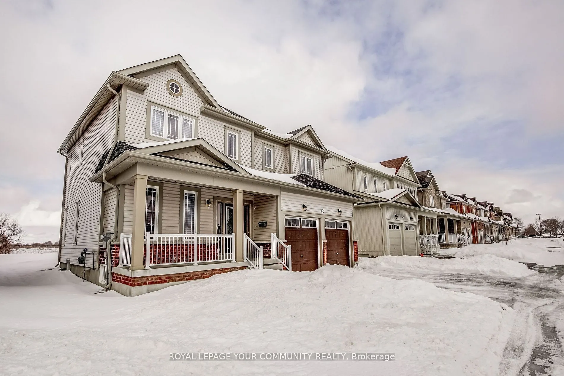 16 Don Hadden Crescent