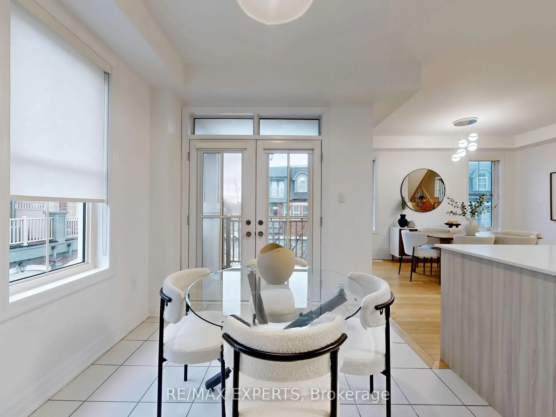 5 Amherst Circle