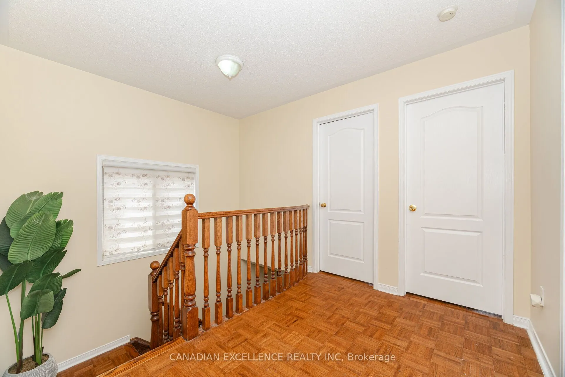 212 Venice Gate Drive