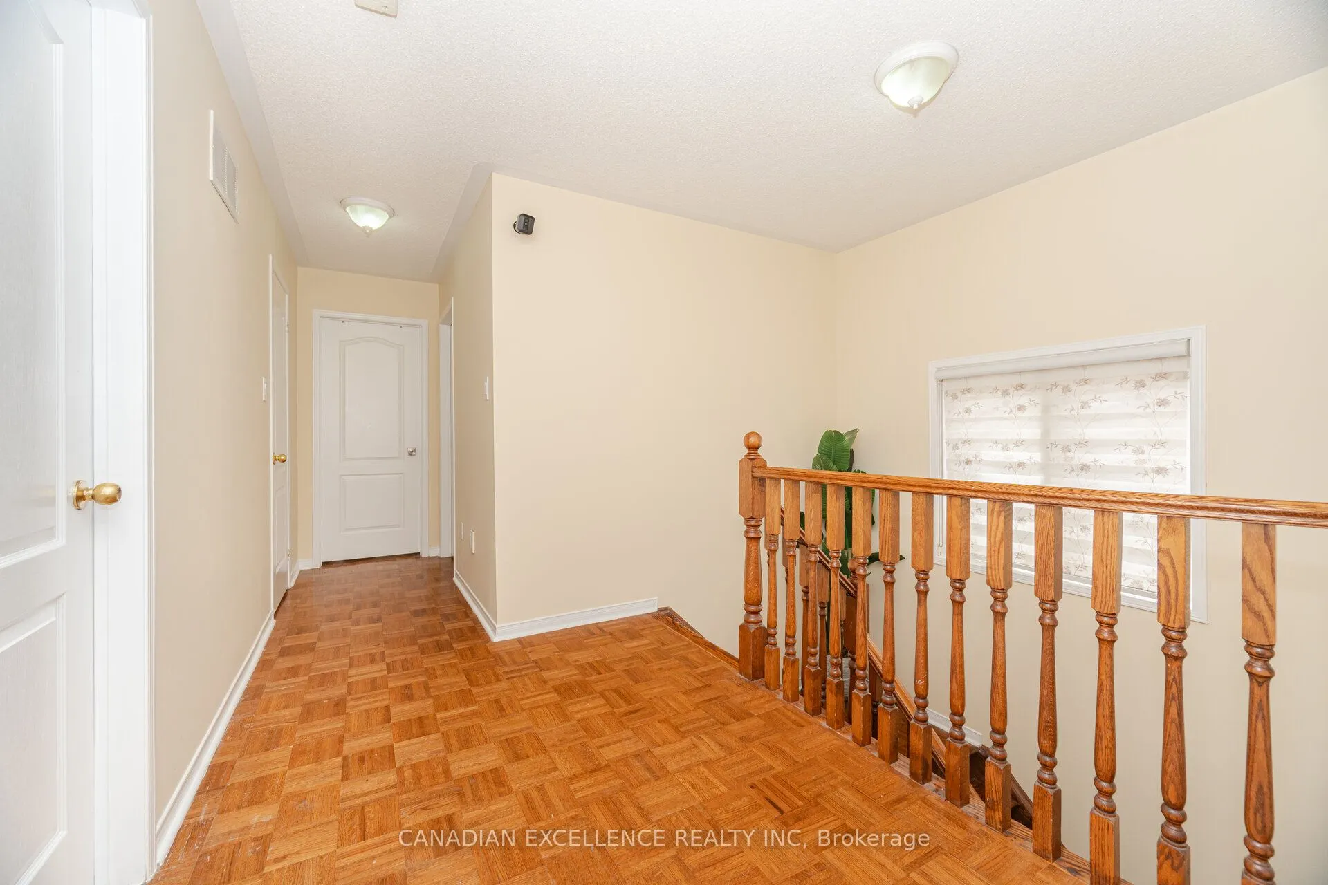 212 Venice Gate Drive