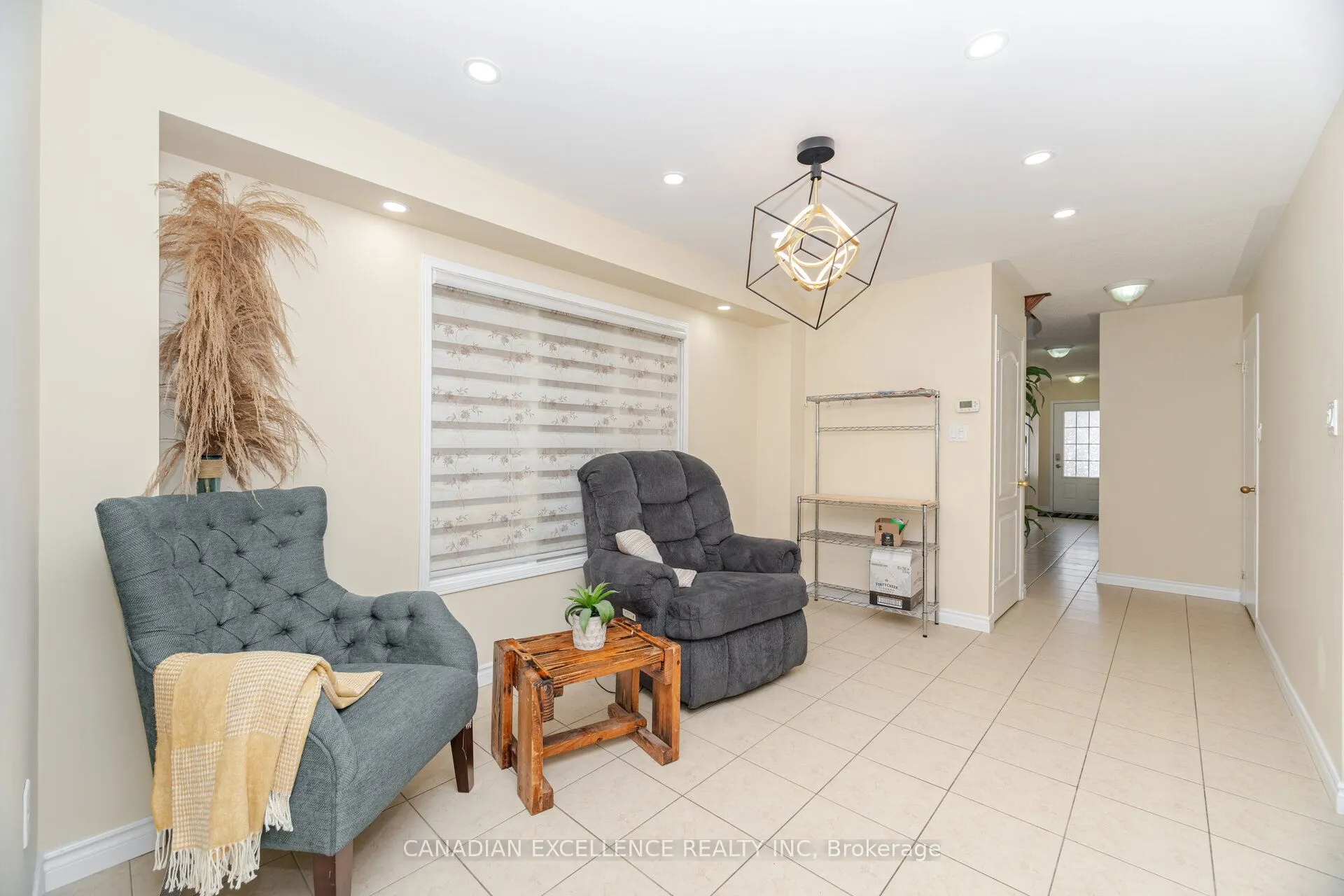 212 Venice Gate Drive