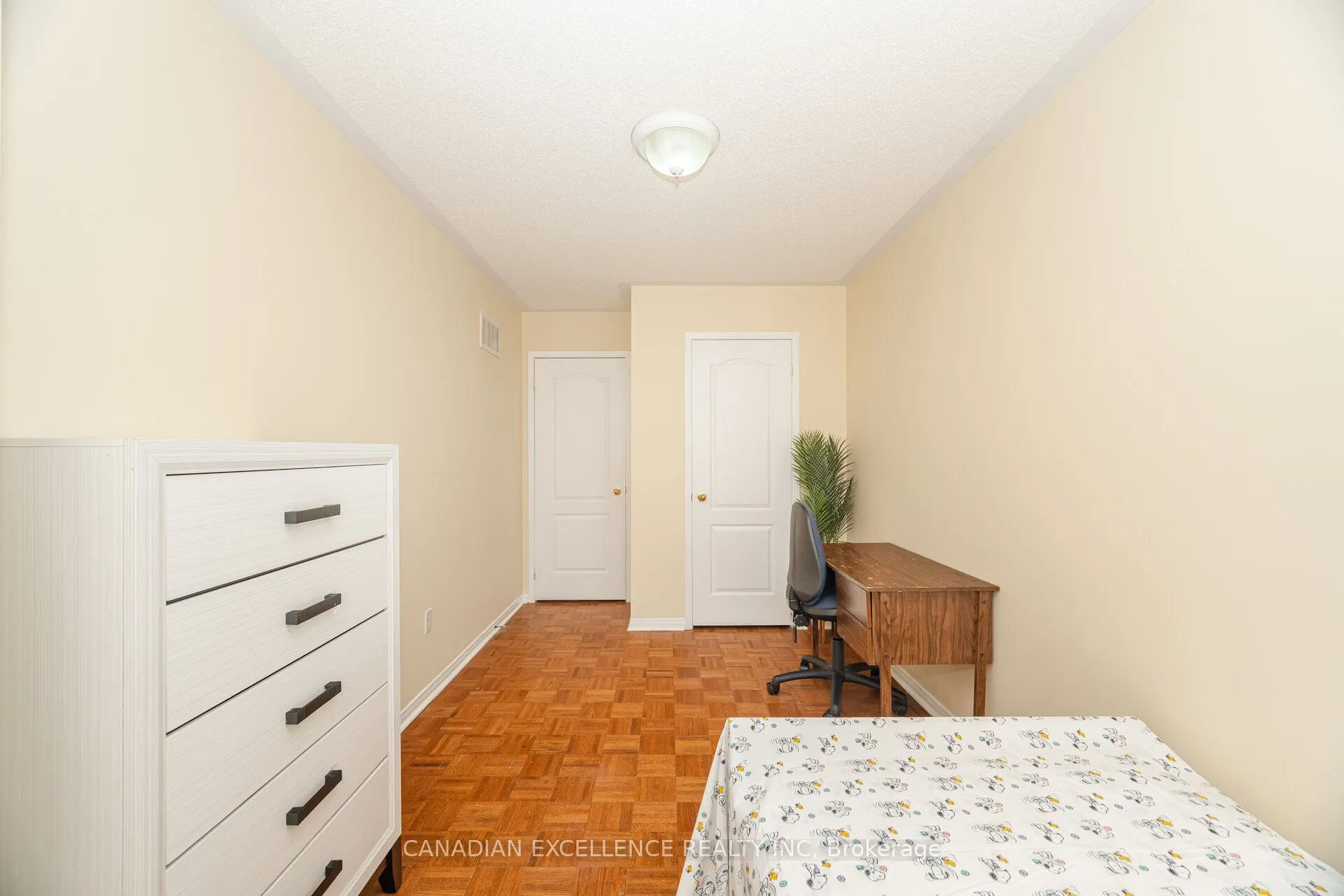 212 Venice Gate Drive