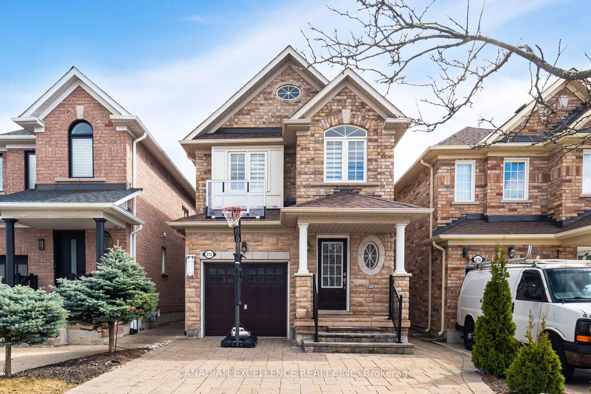 212 Venice Gate Drive